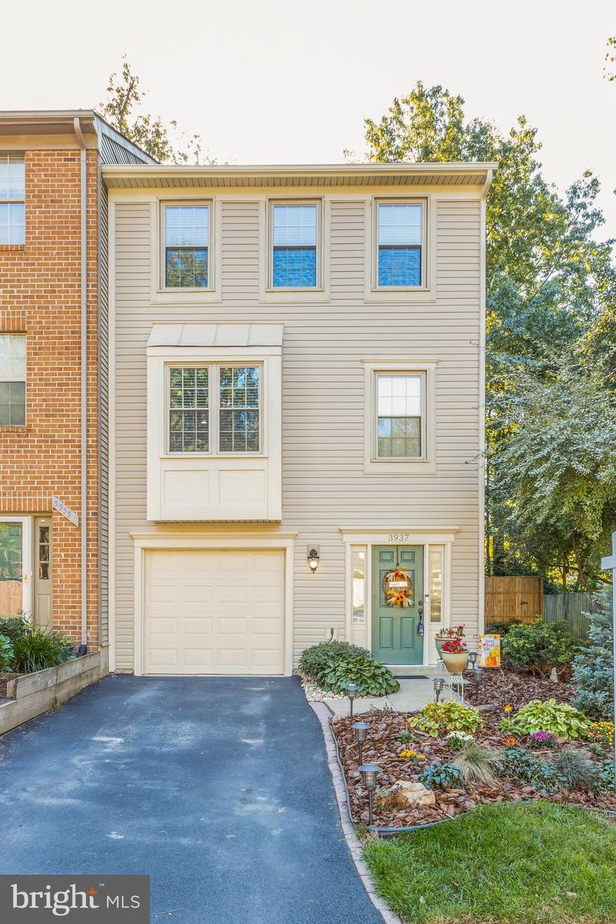 This Spacious and Updated End Unit Townhouse in the heart of Fairfax is a must see!  Enjoy weekends grilling and relaxing on your Deck because all the work has been done for you.   You will love the gleaming Luxury Vinyl Plank flooring that flows throughout the main level. The Kitchen boasts Granite Counters, Stainless-Steel Appliances, Built-ins for all your storage needs and room for a Kitchen Table.  Upstairs is a large, sunny and bright Primary Bedroom with an attached and renovated Bathroom. Plus there are two other ample-sized Bedrooms and another full Bathroom. Both bathrooms have stunning barn doors. And do not miss the cozy Family Room with a wood-burning Fireplace in the basement with a Walk-Out to a fabulous backyard. Big-ticket items have been done for you Siding & Gutters (2021), Deck (2020), HVAC (2018), and Roof (2015). Just a hop, skip and a jump away from the Fair Lakes area shopping and restaurants and all the major commuting routes. Don't miss out on this terrific home in a great neighborhood!