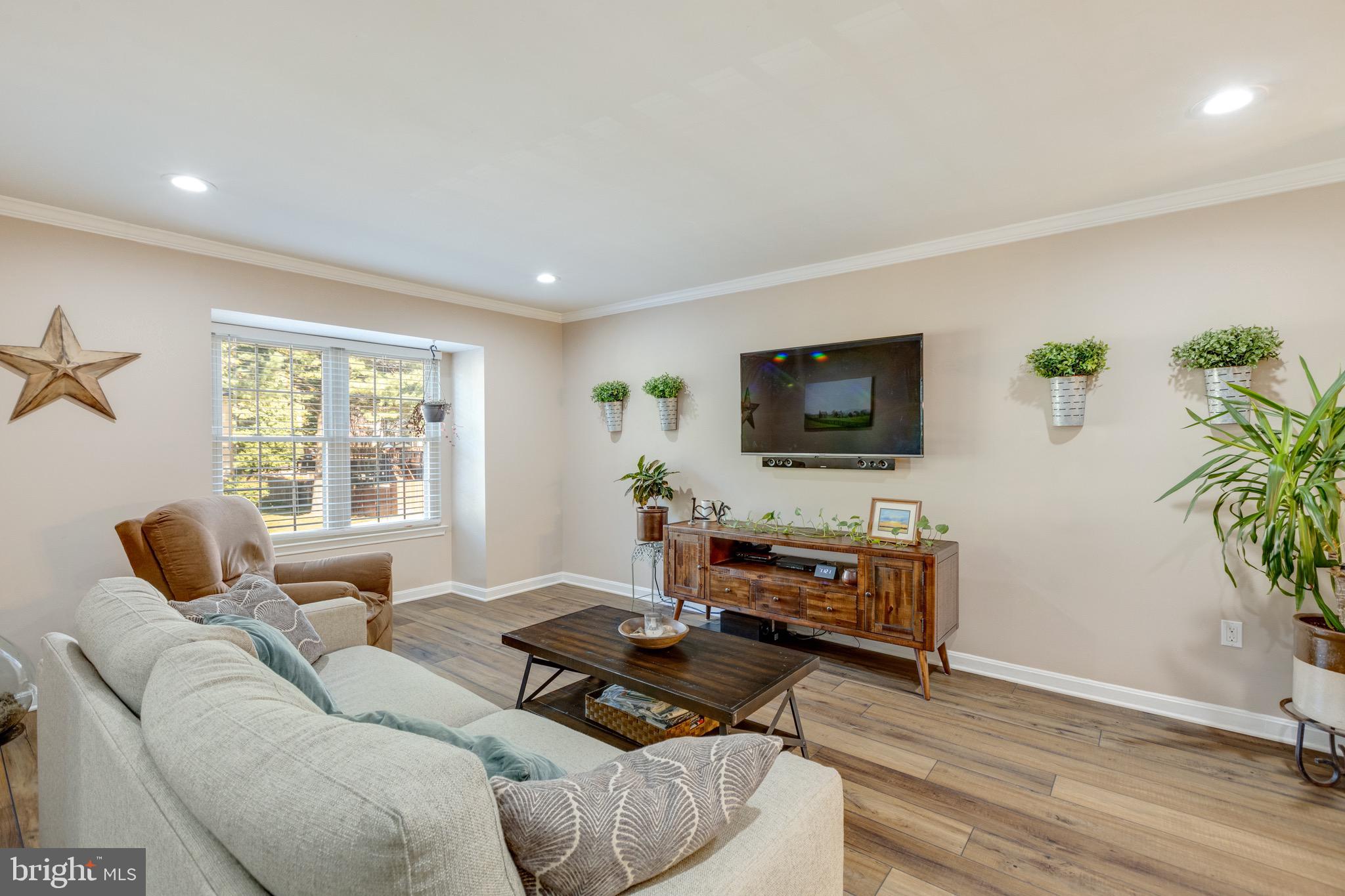 FAIR WOODS - Residential