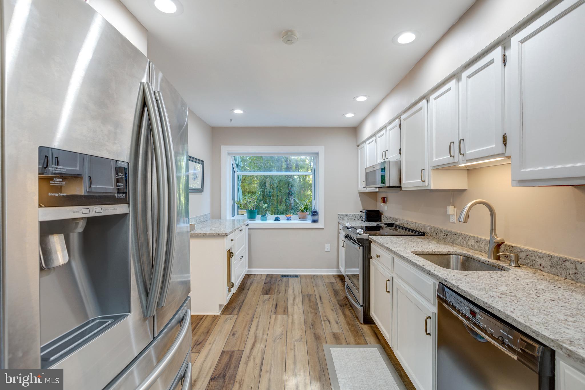 FAIR WOODS - Residential