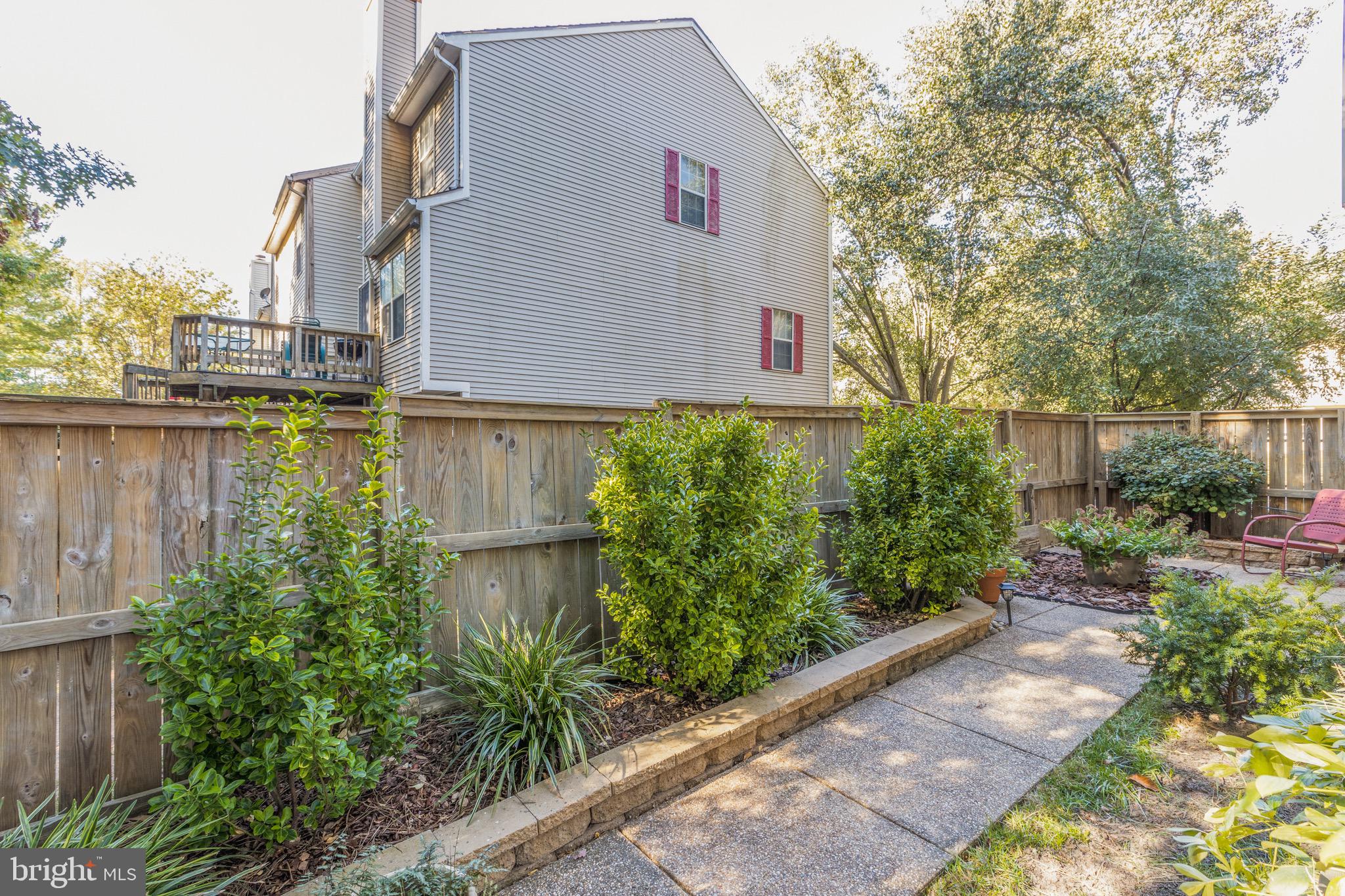 FAIR WOODS - Residential