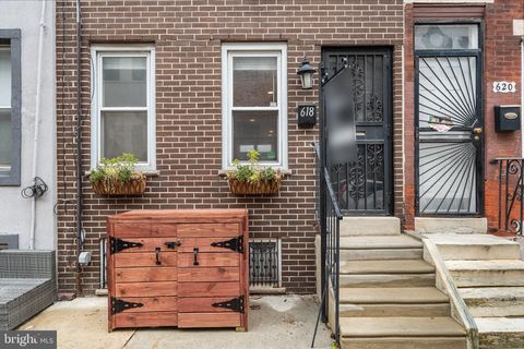 Photo of 618 Mcclellan Street, PHILADELPHIA, PA 19148 (MLS # PAPH2554432)
