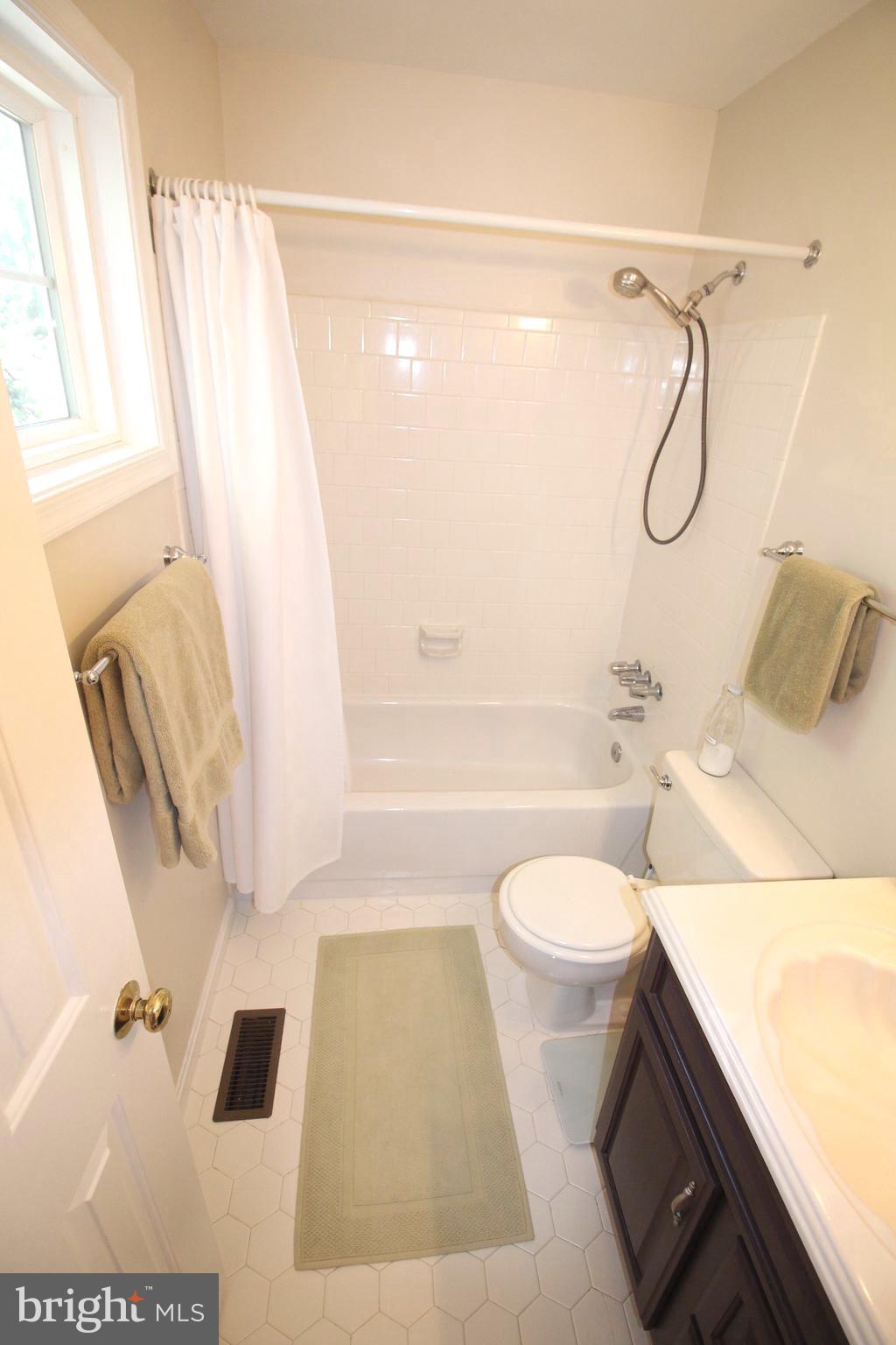 TIFFANY PLACE - Residential