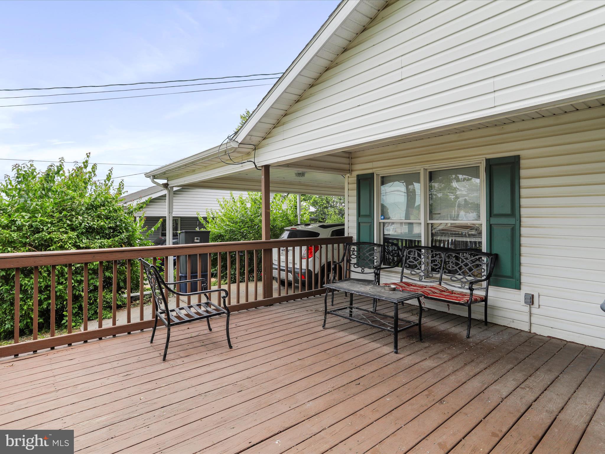 HILLCREST - Residential