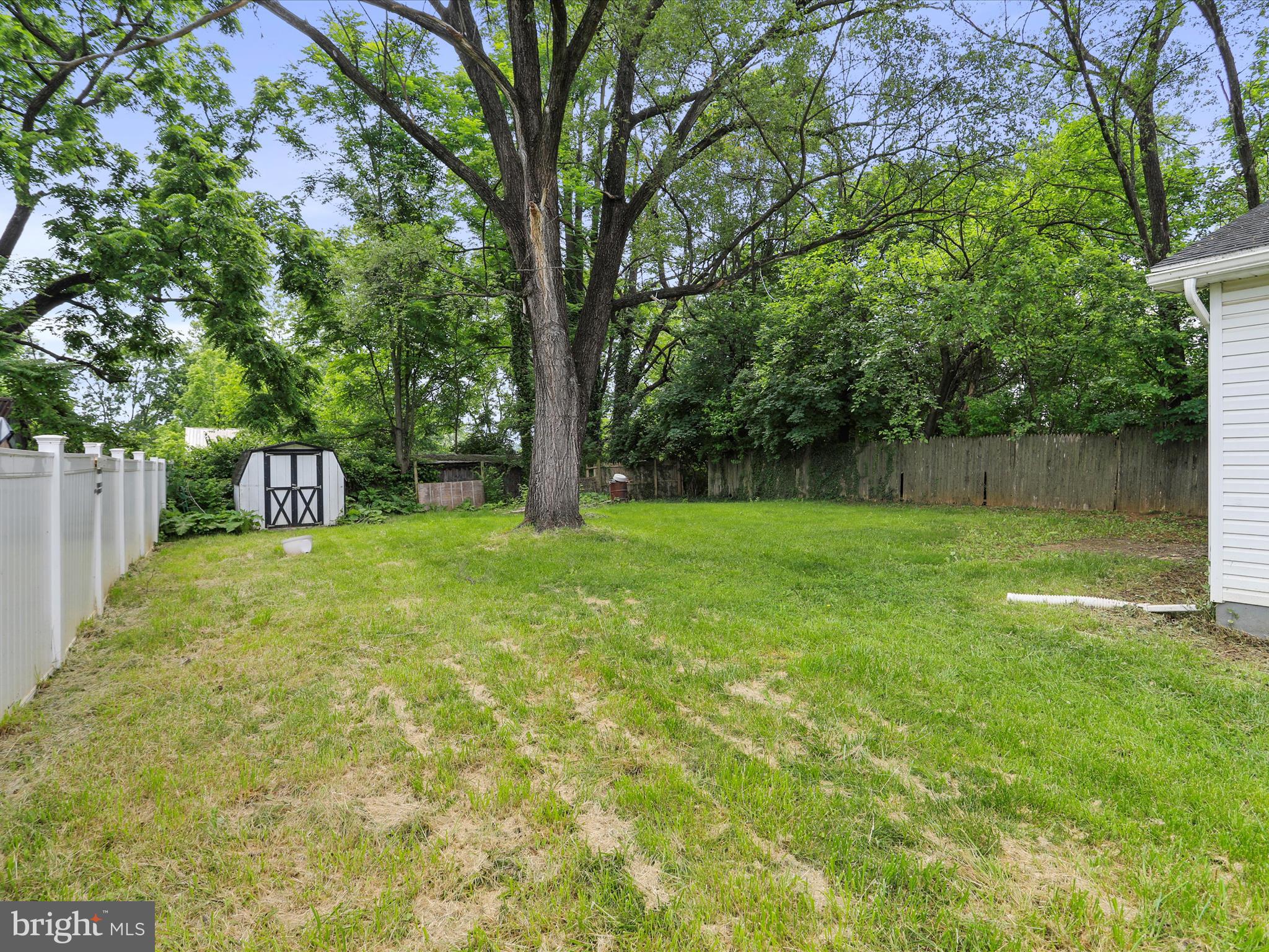 HILLCREST - Residential