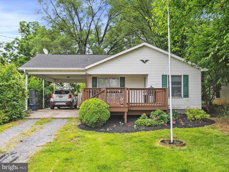 Welcome to this inviting 3-bedroom, 2-bath home that offers comfort, convenience, and outdoor space to enjoy. Featuring a covered carport and a well-maintained yard, this property is perfect for relaxing or entertaining. Inside, you’ll find a functional layout with ample natural light and cozy living areas—ideal for families or anyone looking for one-level living. Don’t miss out on this great opportunity!