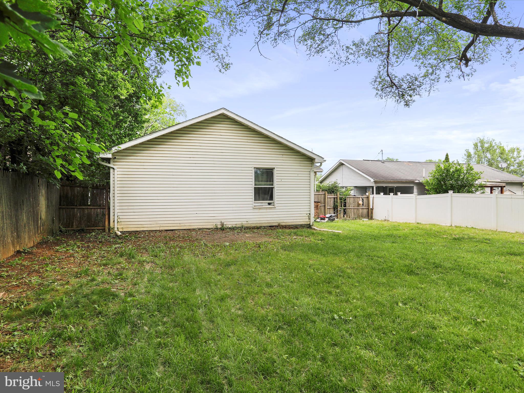 HILLCREST - Residential