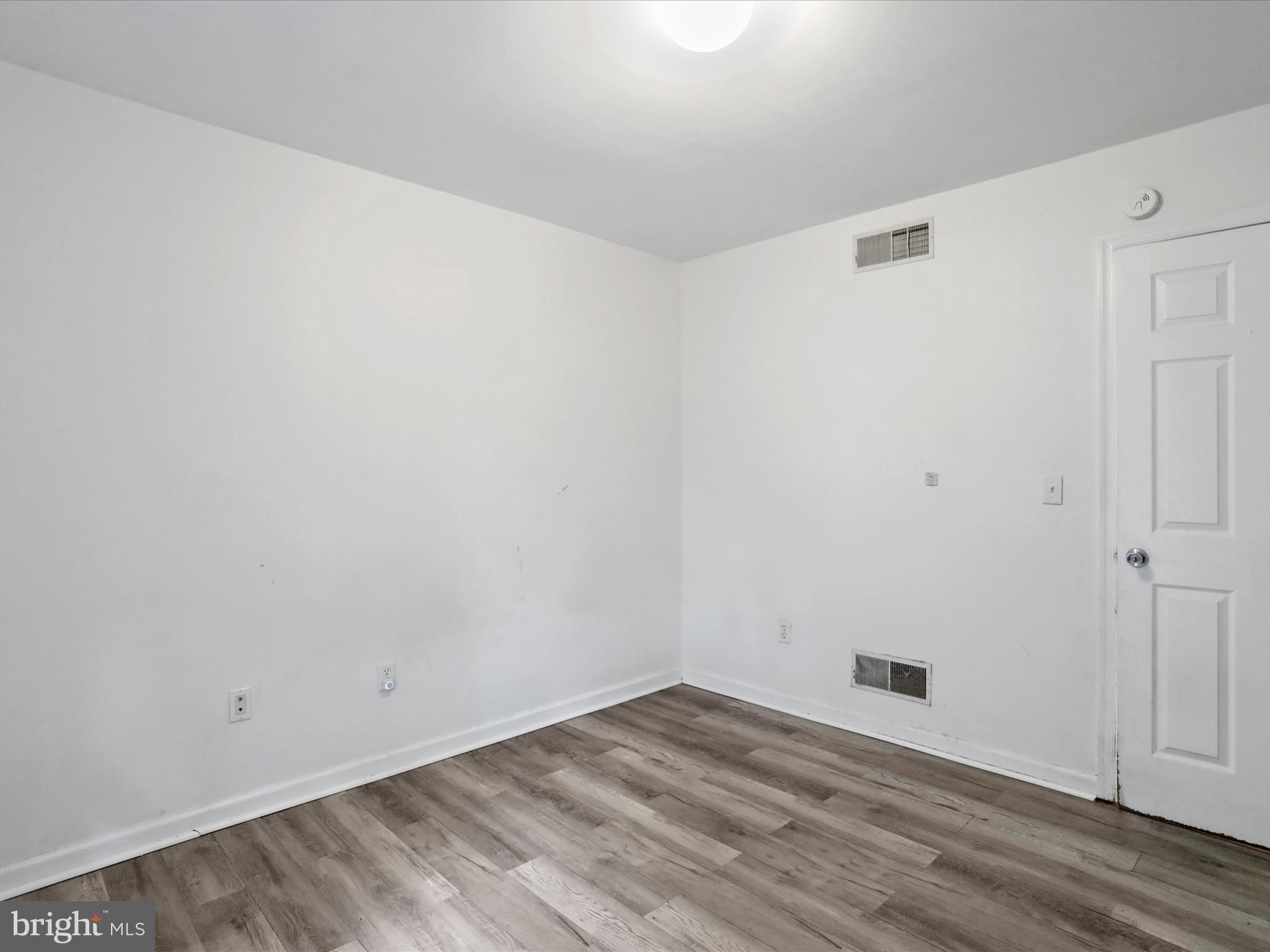 HILLCREST - Residential