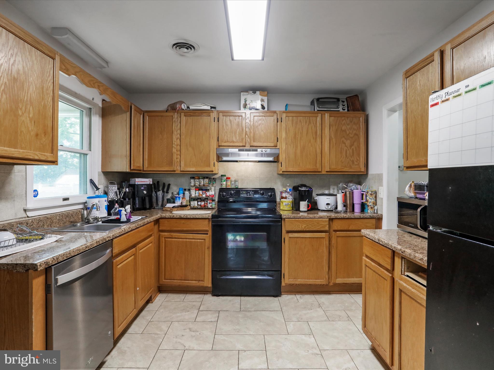 HILLCREST - Residential