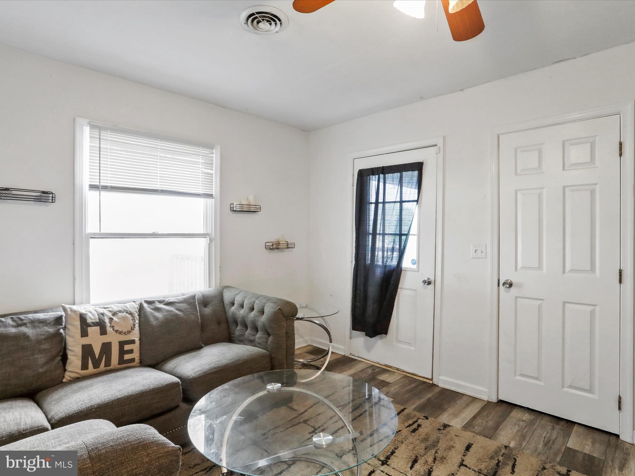 HILLCREST - Residential