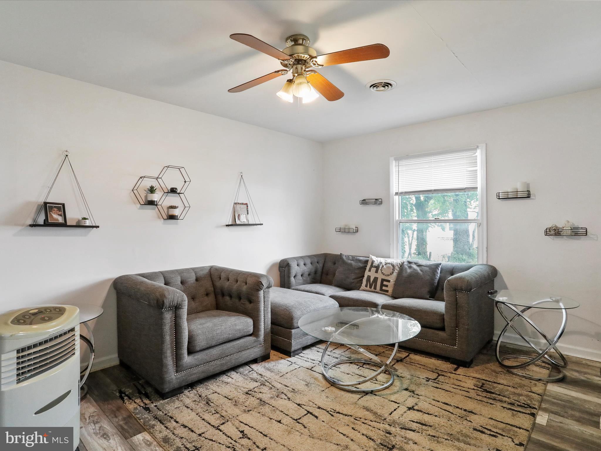 HILLCREST - Residential