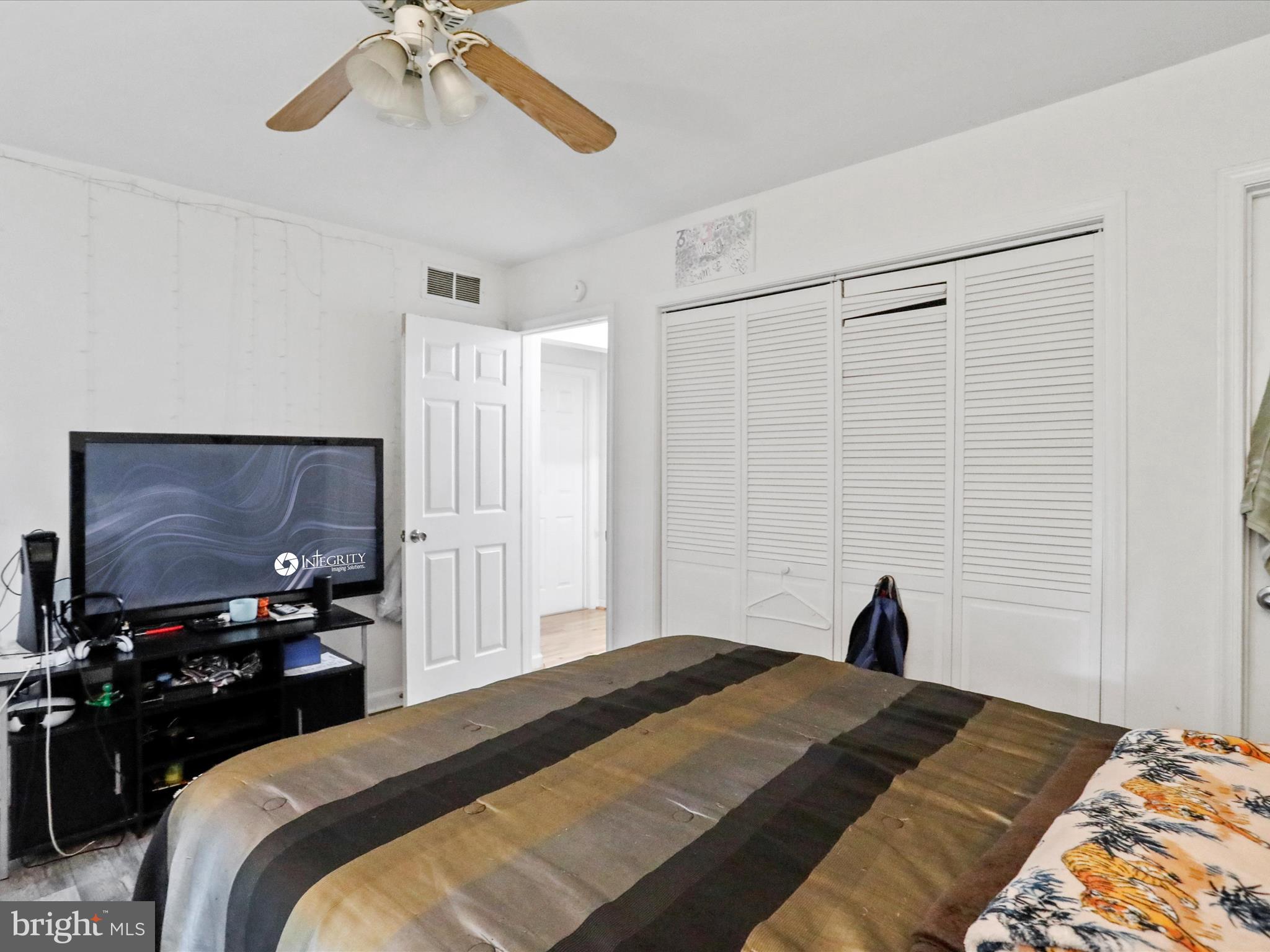 HILLCREST - Residential