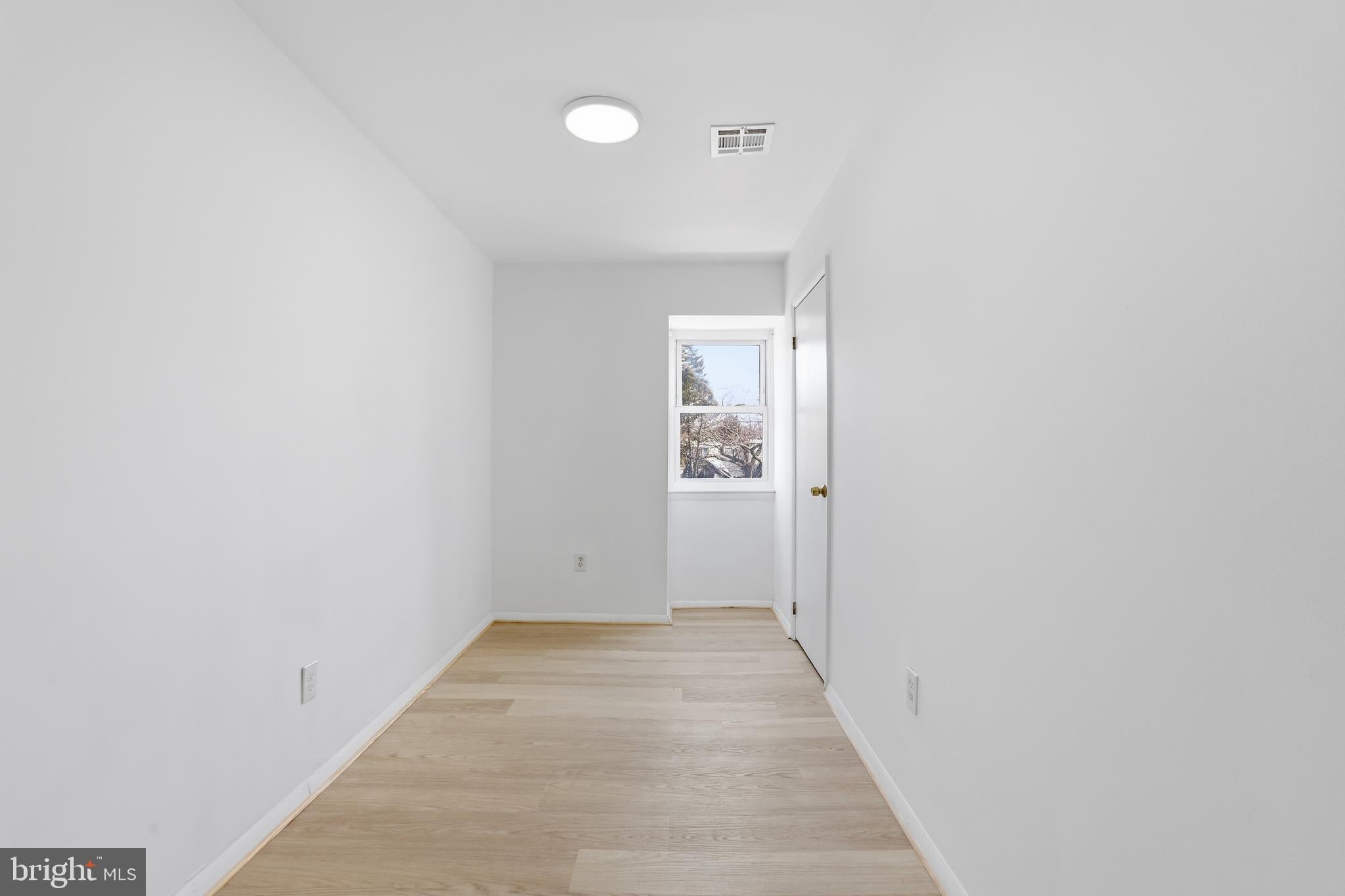 1242 LIBERTE COURT