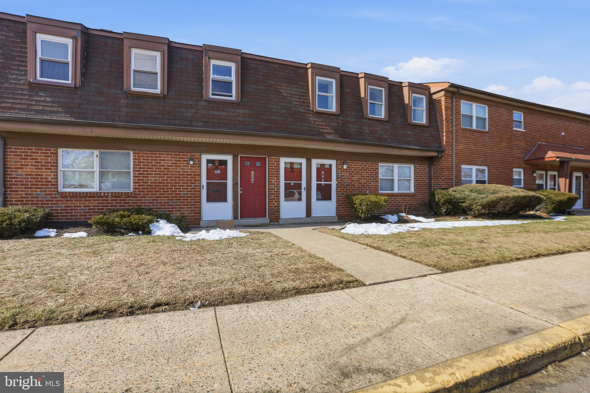 1242 LIBERTE COURT