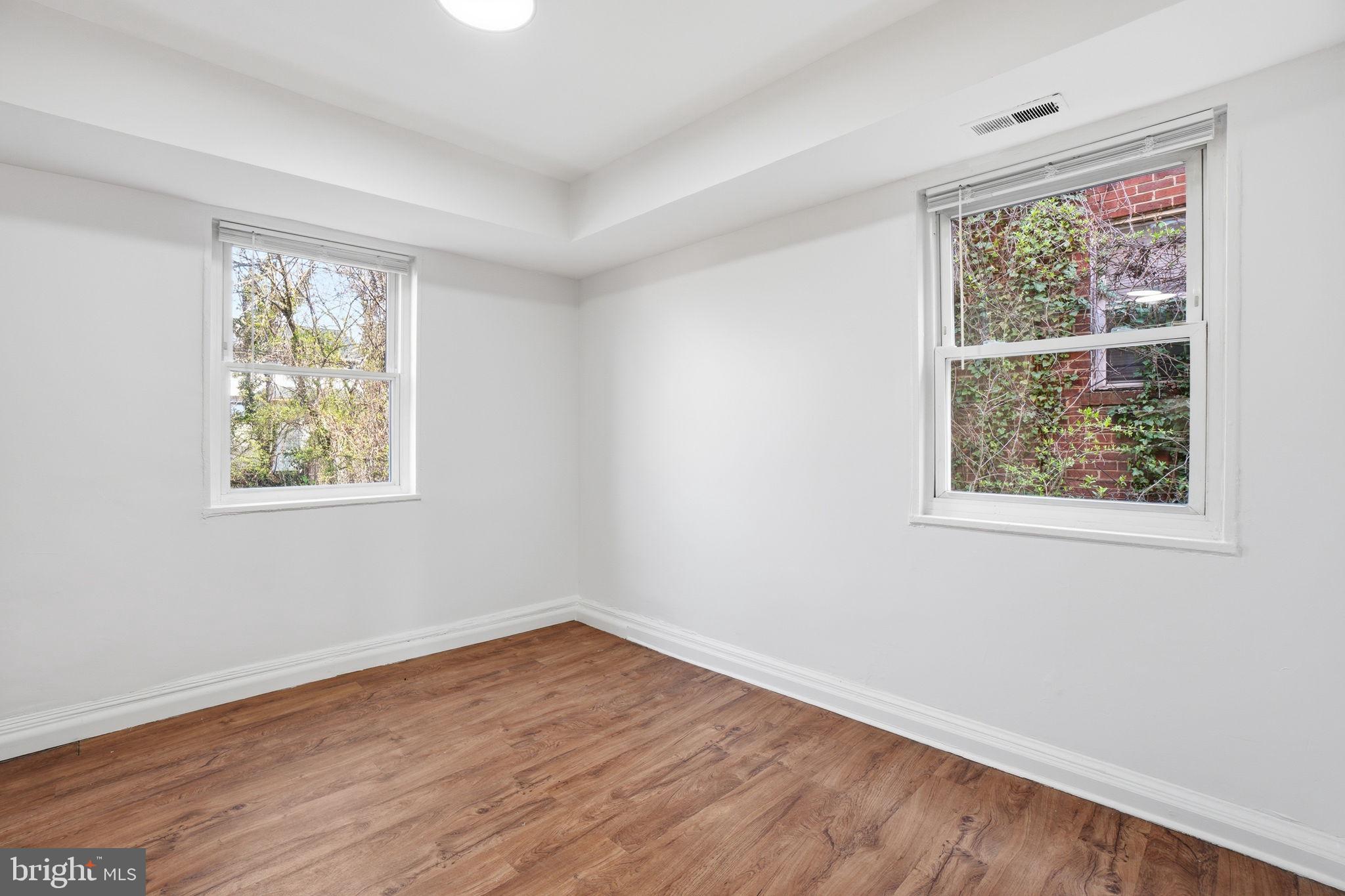 4240 FOOTE STREET NE