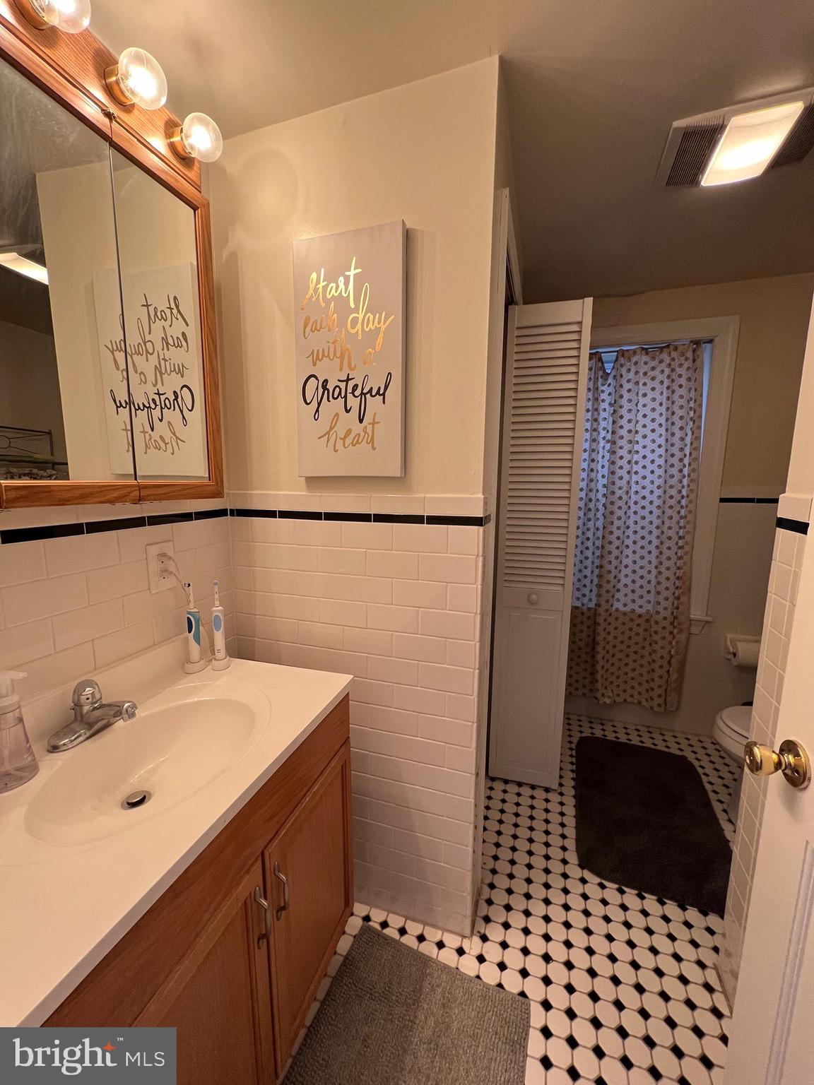 RITTENHOUSE SQUARE - Residential Lease