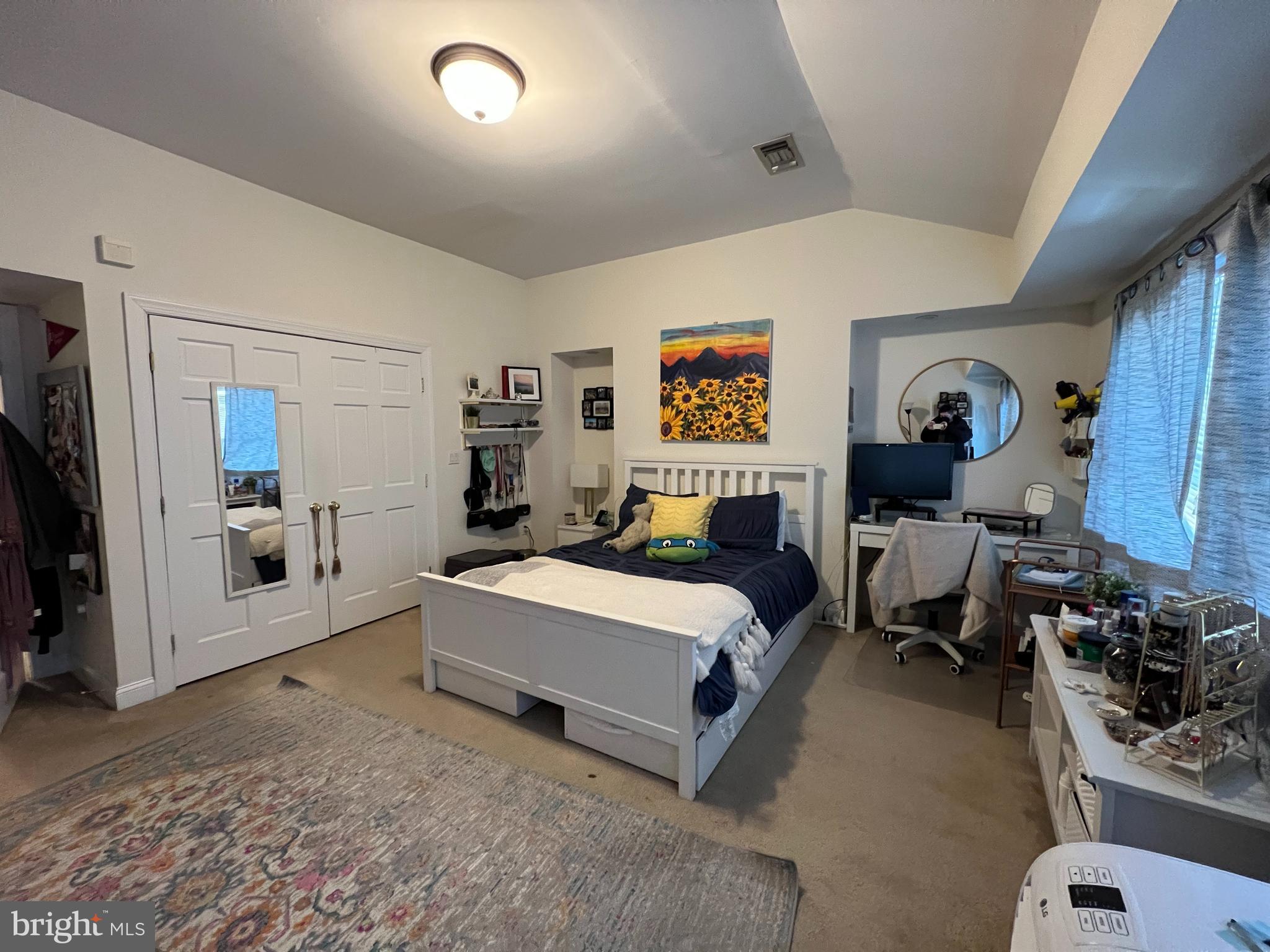 RITTENHOUSE SQUARE - Residential Lease