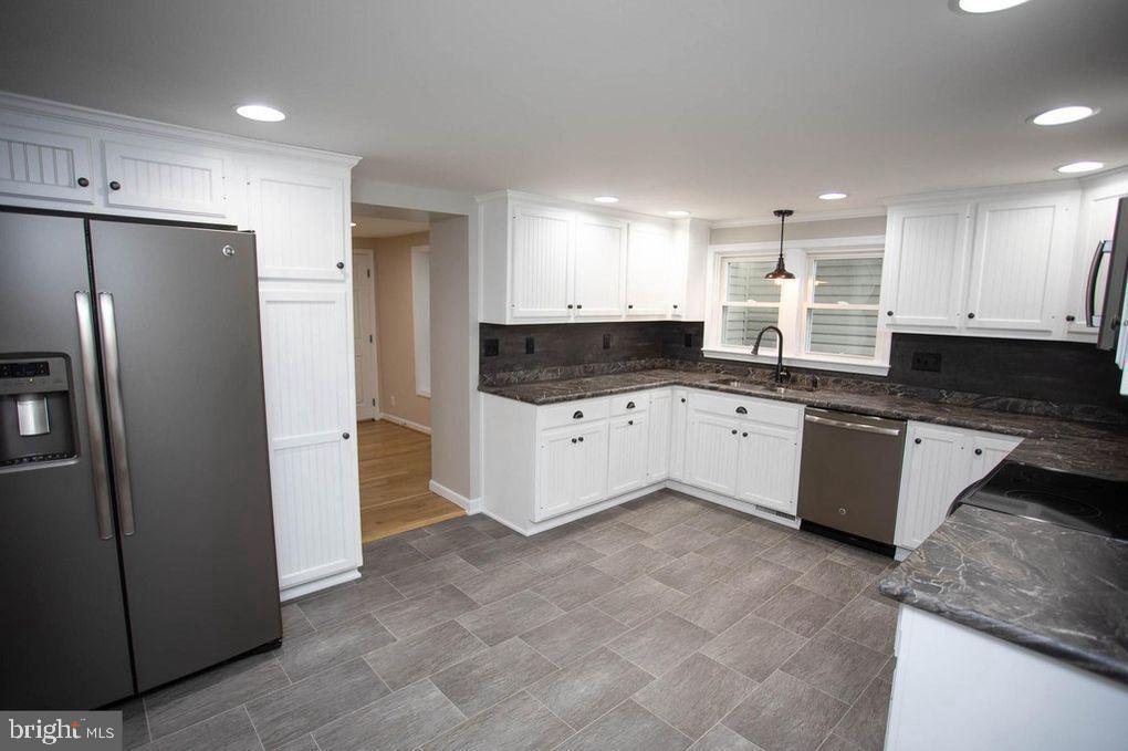 ST THOMAS - Residential Lease