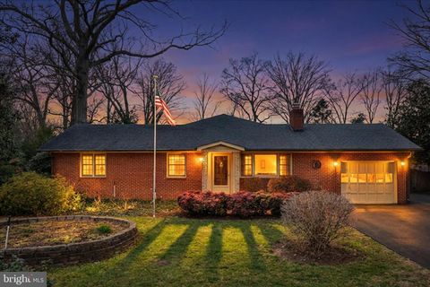 8712 LEA LANE ALEXANDRIA VA 22309