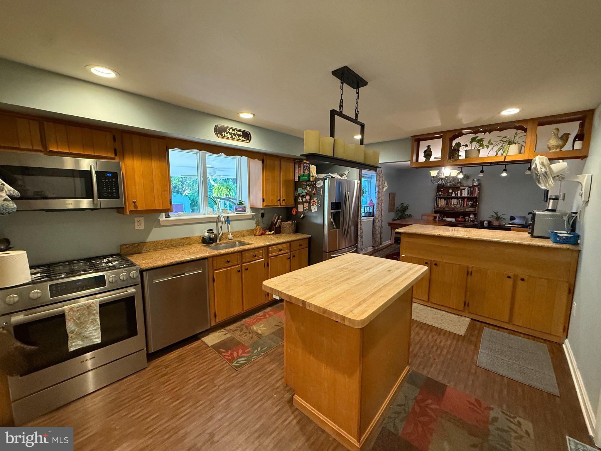 LANGHORNE MANOR - Residential