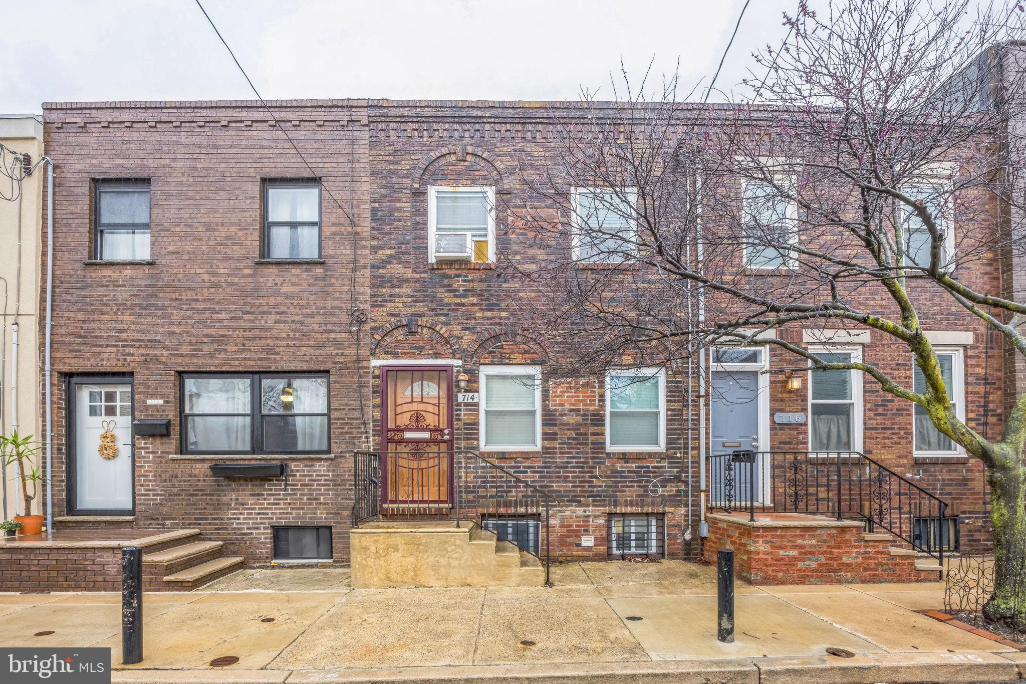 Welcome to this charming 3 bedroom, 1 bathroom home set on a quiet street in the desirable East Passyunk Crossing neighborhood of Philadelphia. As you enter, you will immediately appreciate the seamless flow of the open-concept floor plan, ideal for both everyday living and entertaining.
On the main level you will find a large living room space which flows seamlessly into the dining area, perfect for gatherings. The 1st floor powder room is easily accessible from here. The kitchen is notably spacious, boasting an expansive layout with ample countertop area. Completing this appealing property is a cozy backyard with a private outdoor area for enjoying tranquil summer evenings.
The 2nd floor consists of 3 total bedrooms, each with windows and plenty of space. The hall bathroom features a bathtub and is conveniently located central to all of the bedrooms. The primary bedroom overlooks the tranquil street below.
Descending to the basement and you’ll find a fully finished space as well as a full sized washer and dryer. A separate bonus storage room provides valuable organizational options.
Residing in East Passyunk offers convenient access to notable neighborhood favorites! A short distance away, you can grab a burger at Fountain Porter, grab nachos at México Lindo, or explore the many options at Bok’s mixed use space. Get in touch today to tour your private showing!