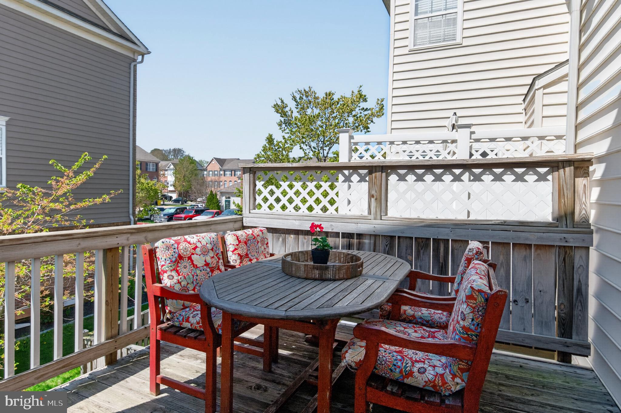 THE LANDINGS AT RIVER OAKS - Residential