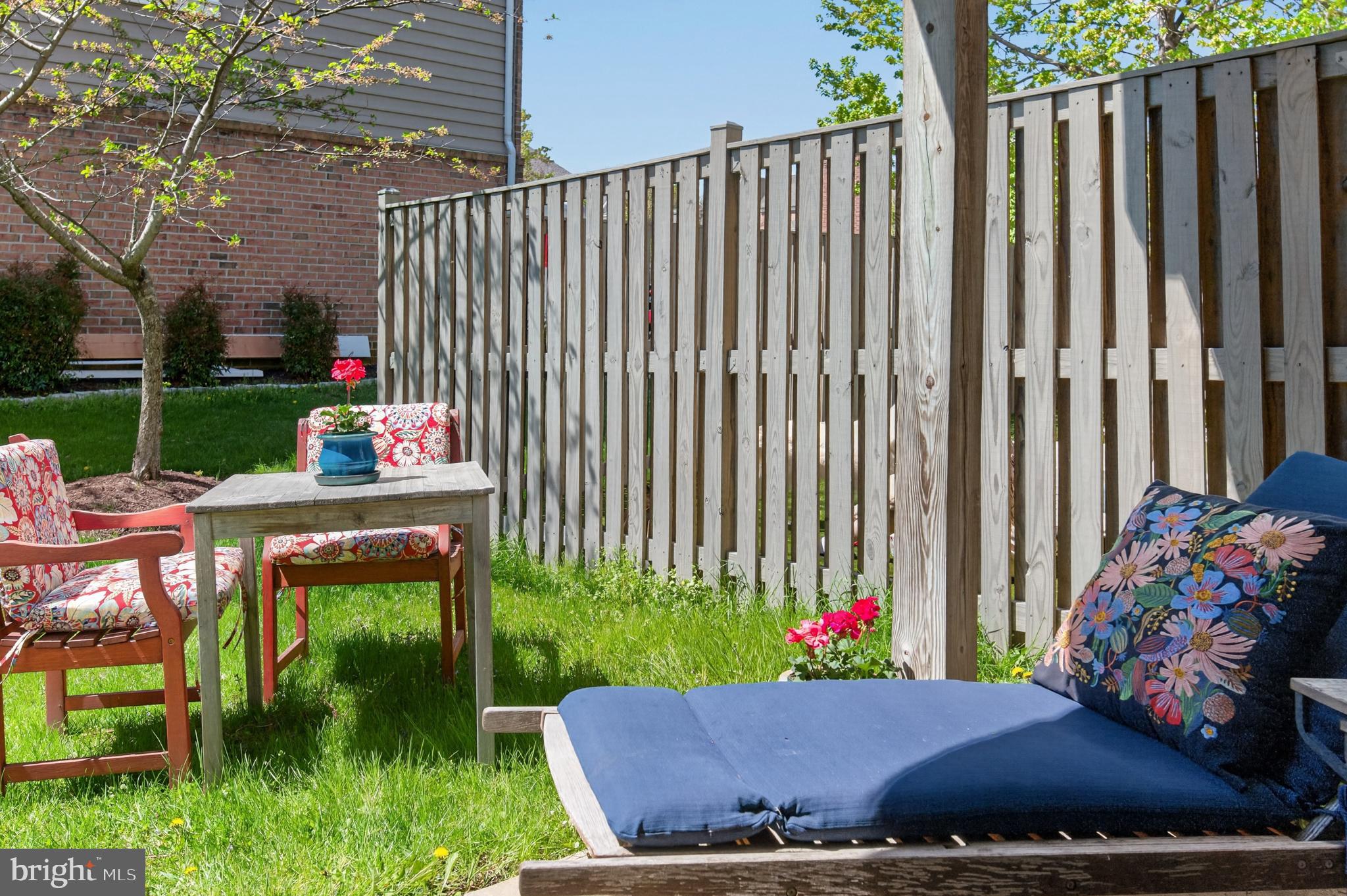 THE LANDINGS AT RIVER OAKS - Residential