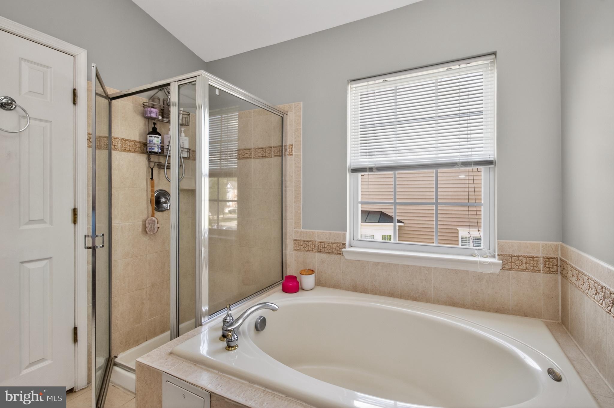 THE LANDINGS AT RIVER OAKS - Residential