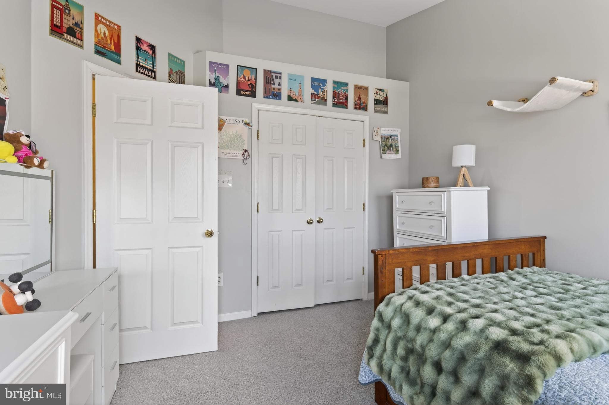 THE LANDINGS AT RIVER OAKS - Residential