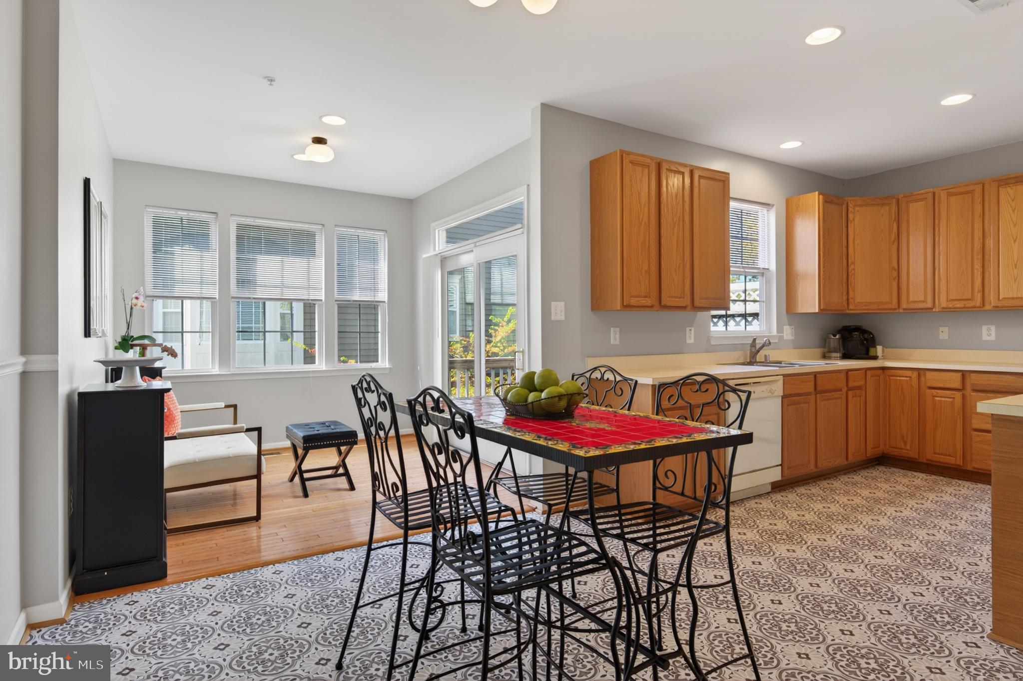 THE LANDINGS AT RIVER OAKS - Residential