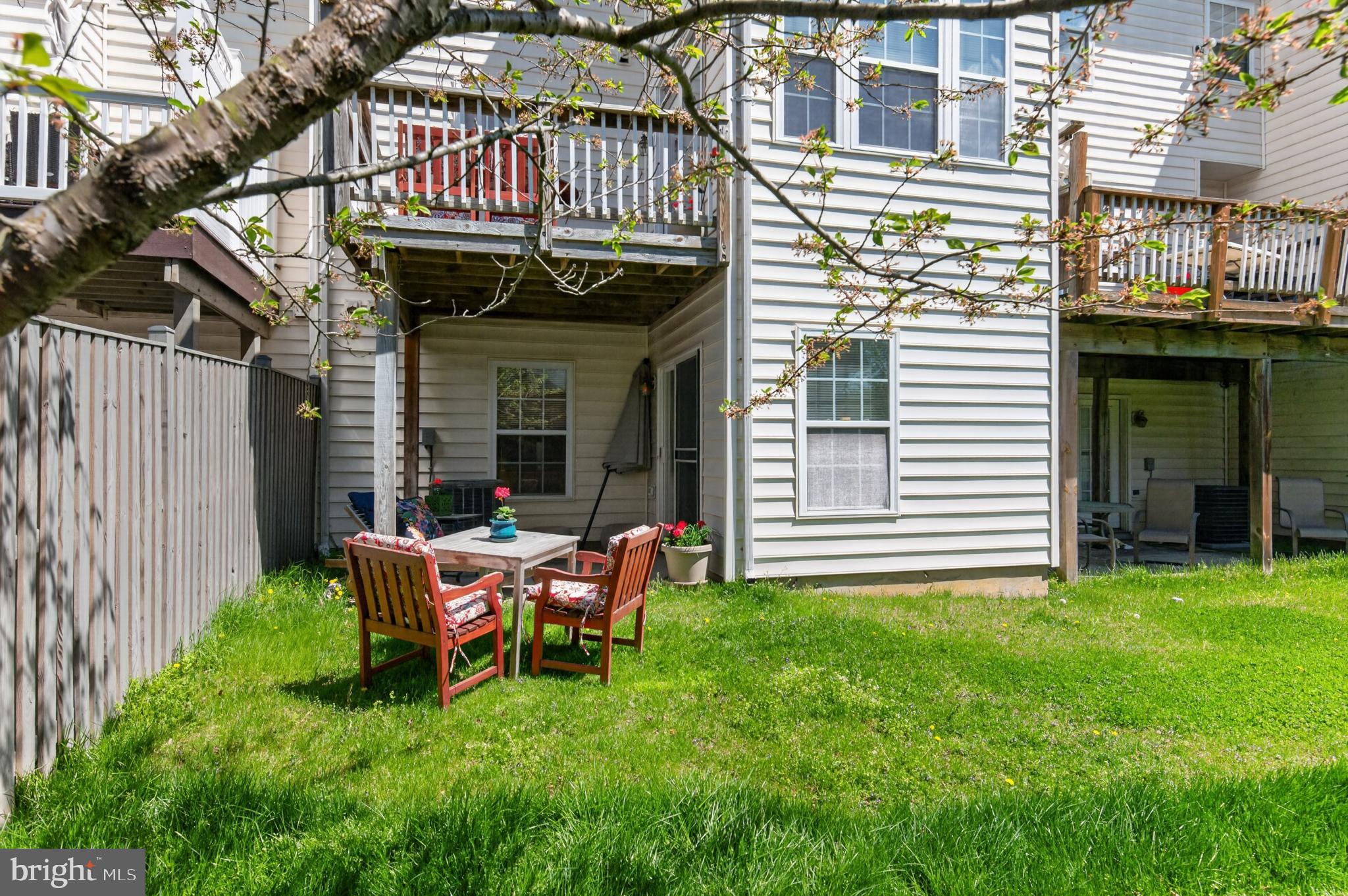 THE LANDINGS AT RIVER OAKS - Residential