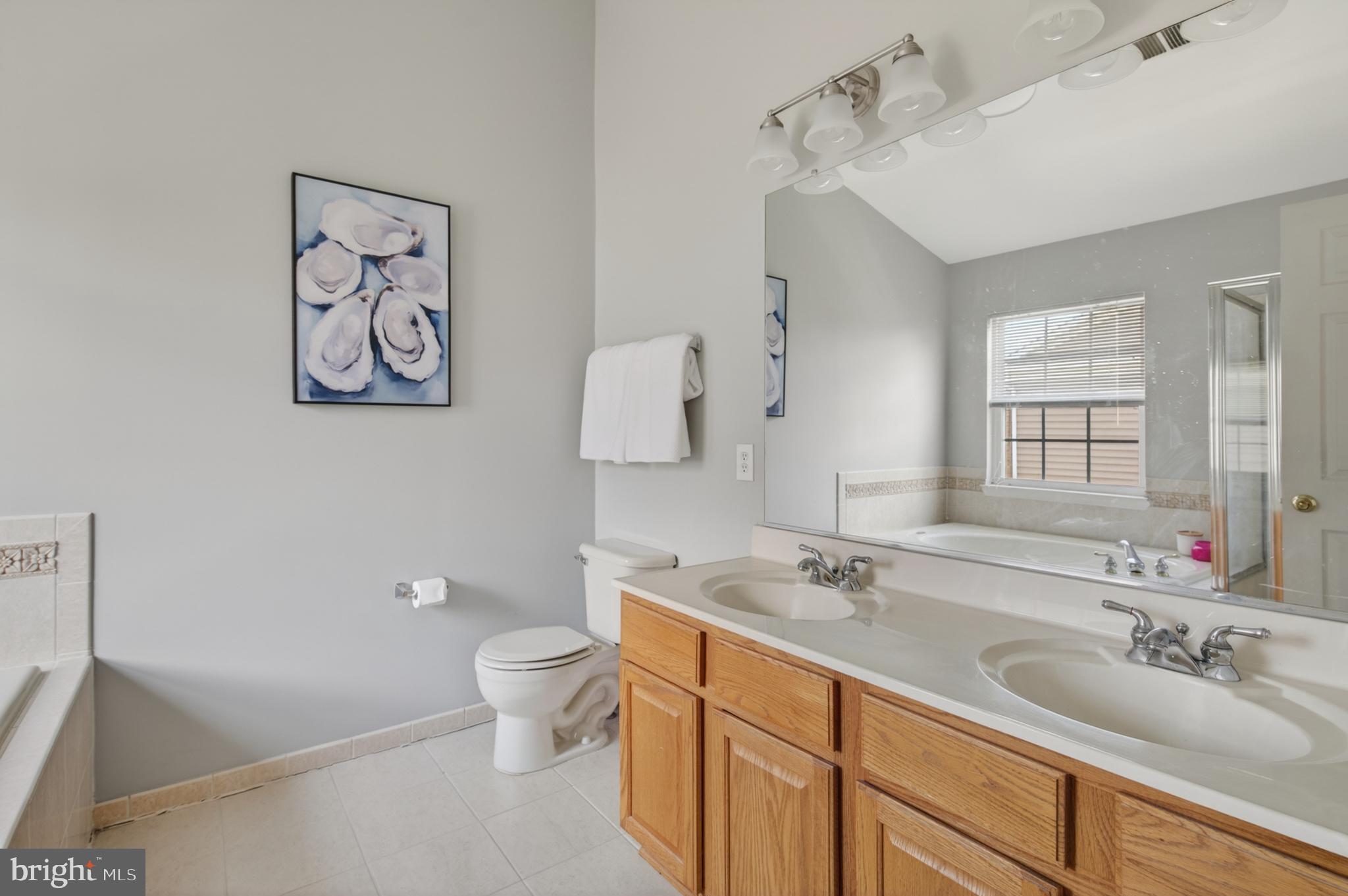 THE LANDINGS AT RIVER OAKS - Residential