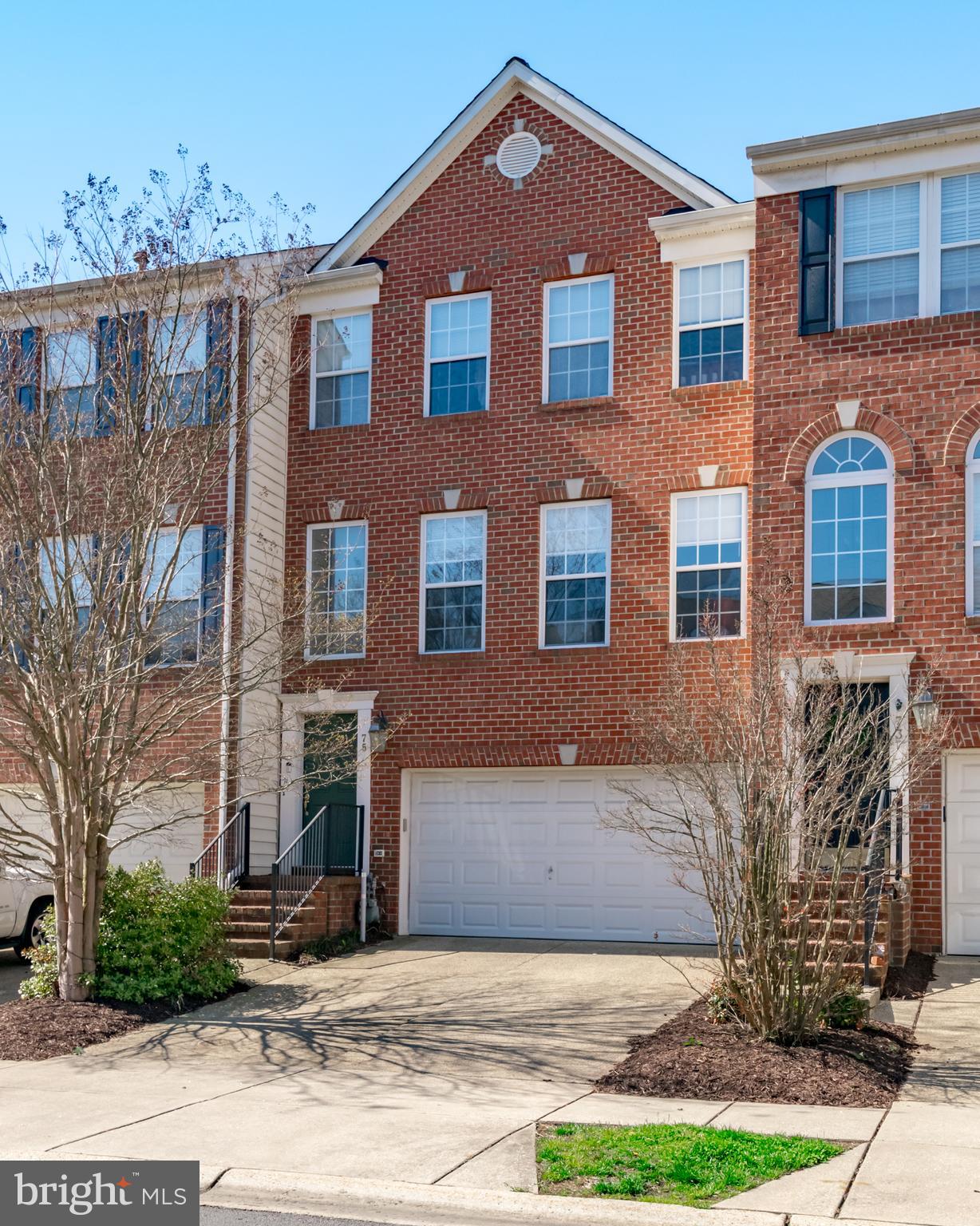 THE LANDINGS AT RIVER OAKS - Residential