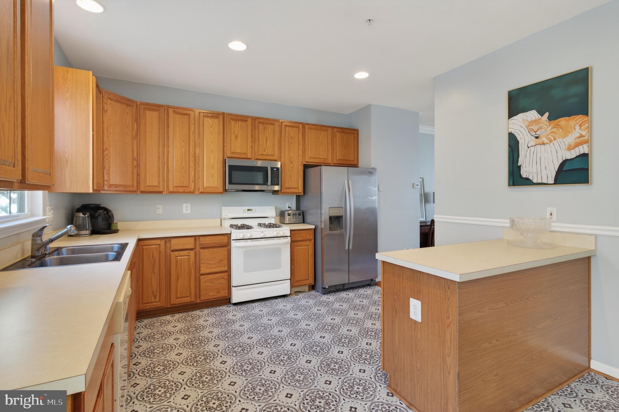 THE LANDINGS AT RIVER OAKS - Residential