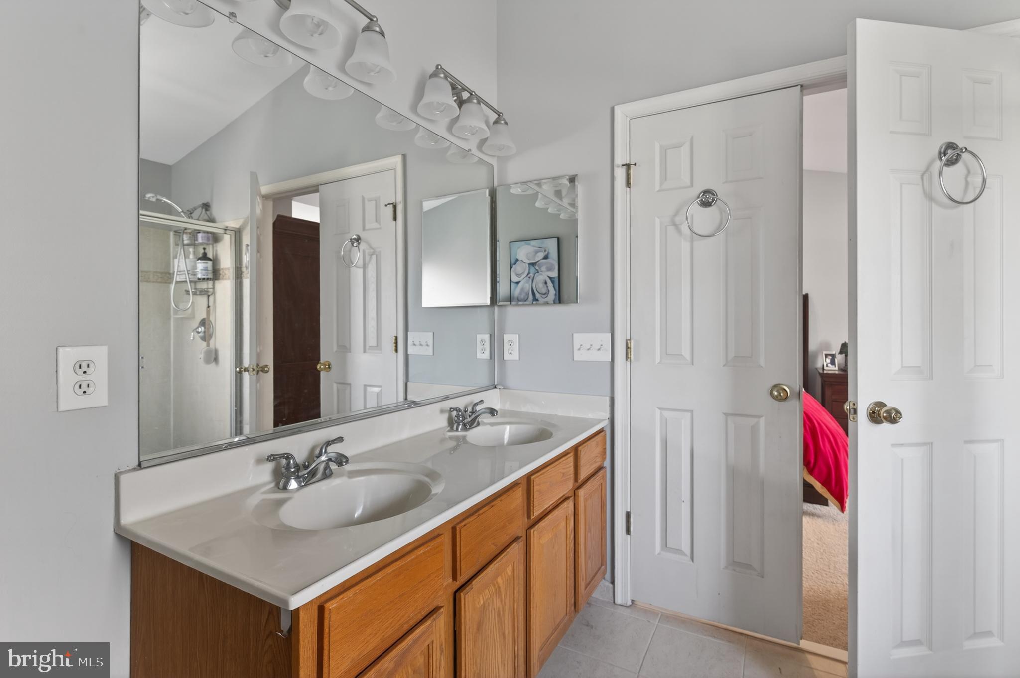 THE LANDINGS AT RIVER OAKS - Residential