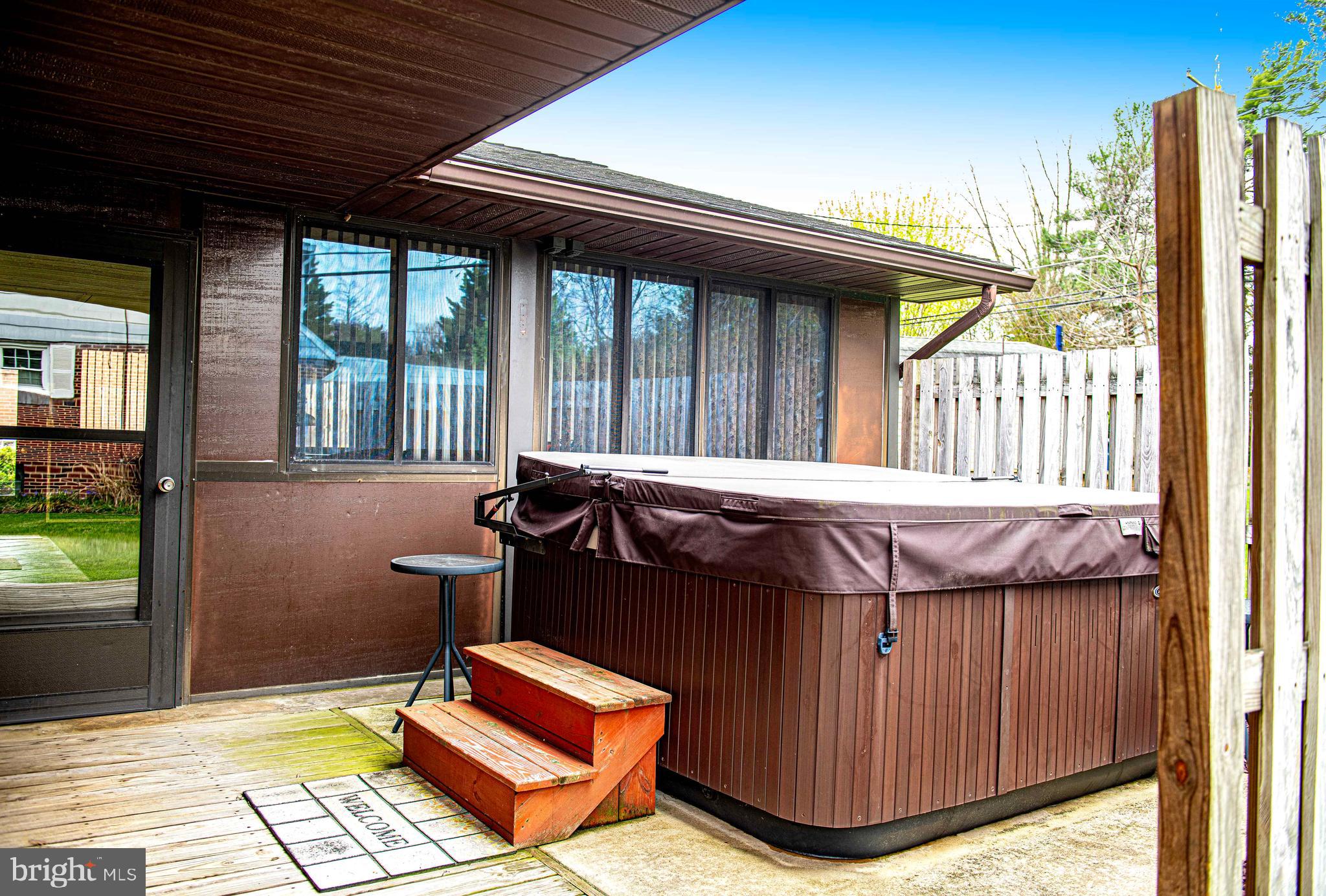 FAIRMONT - Residential