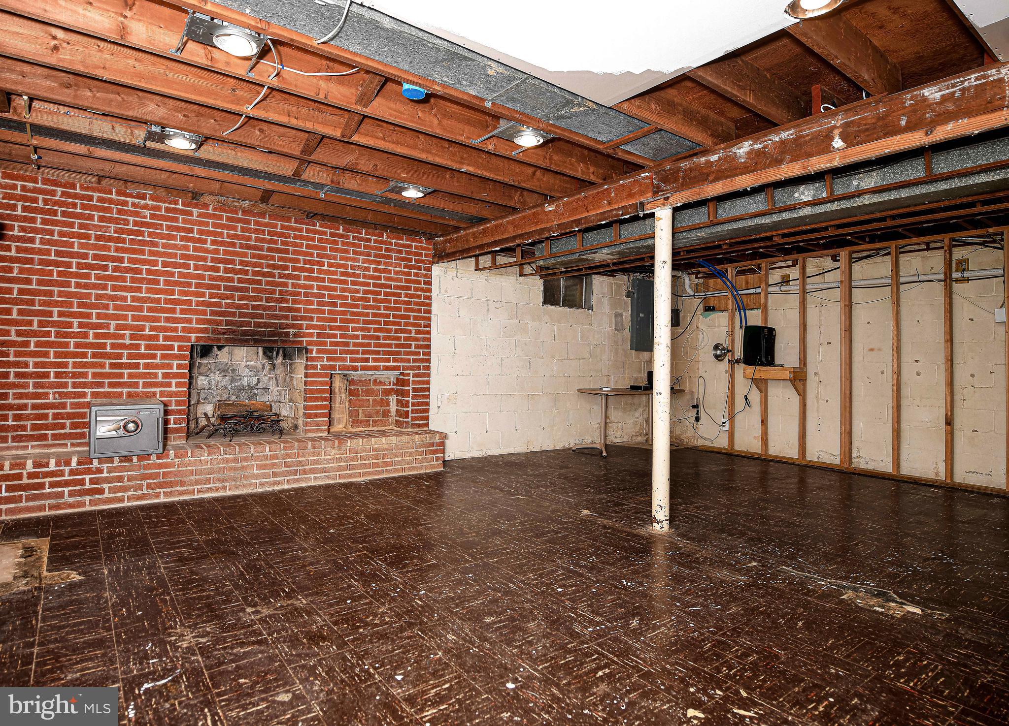 FAIRMONT - Residential