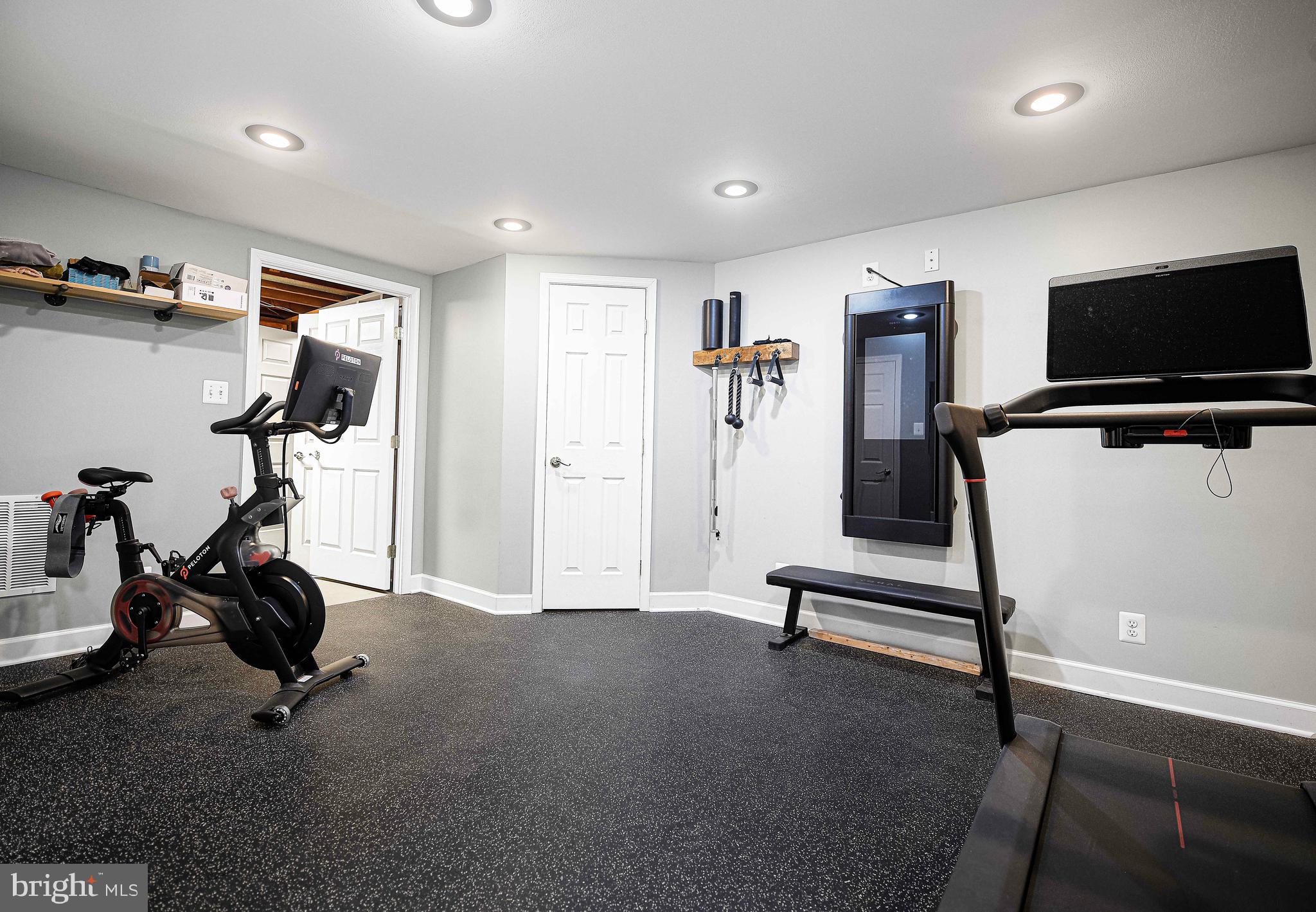 FAIRMONT - Residential