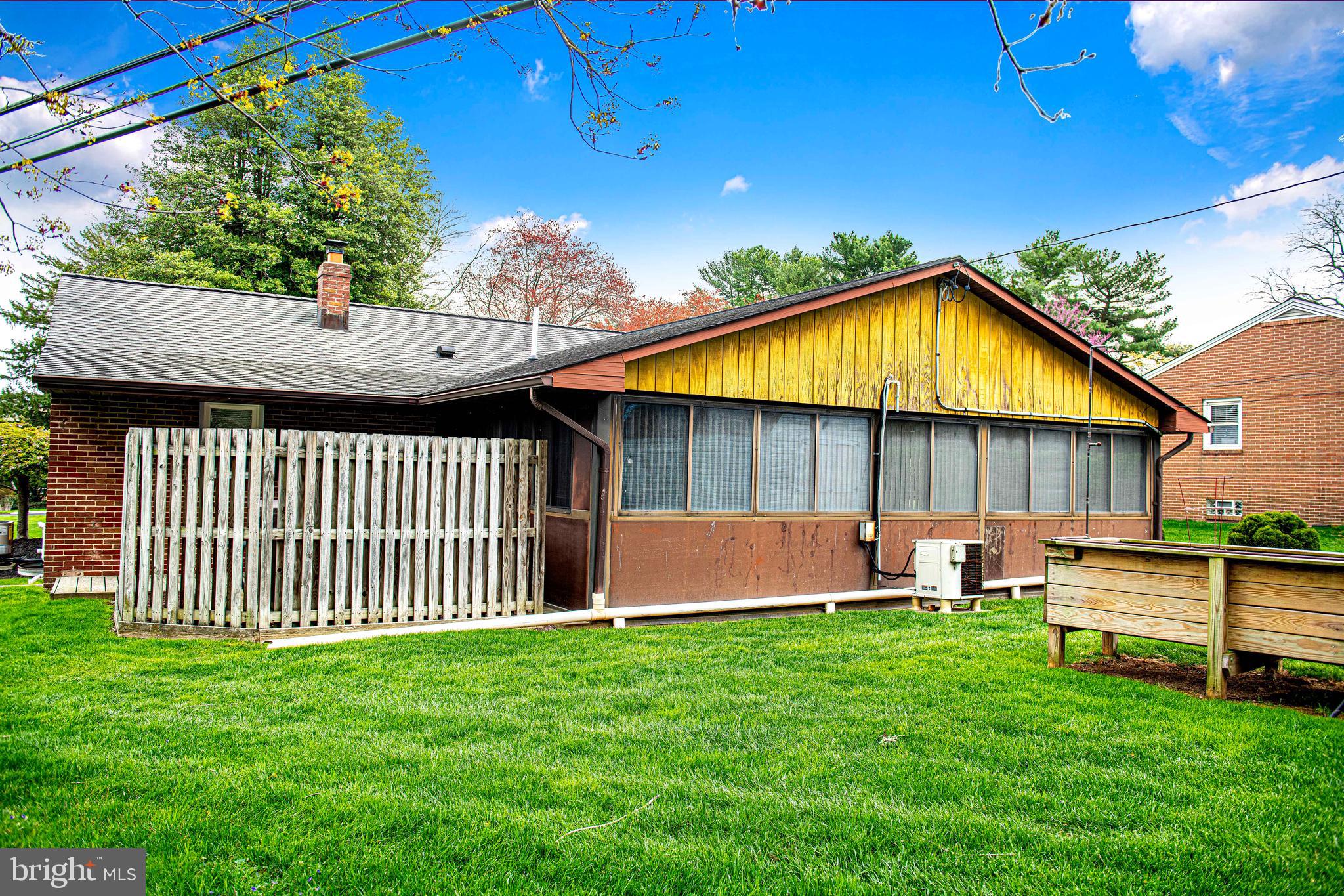 FAIRMONT - Residential