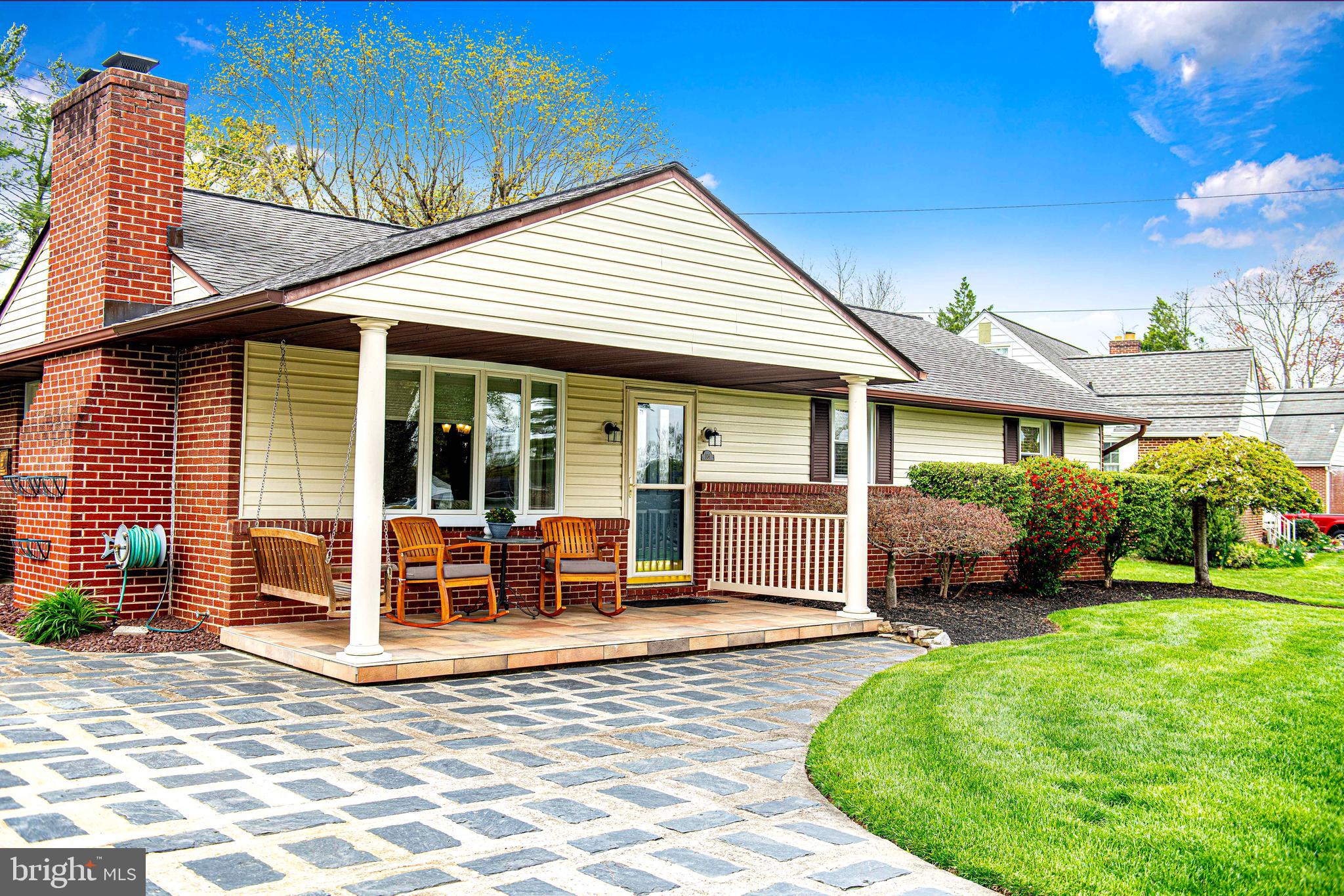 FAIRMONT - Residential