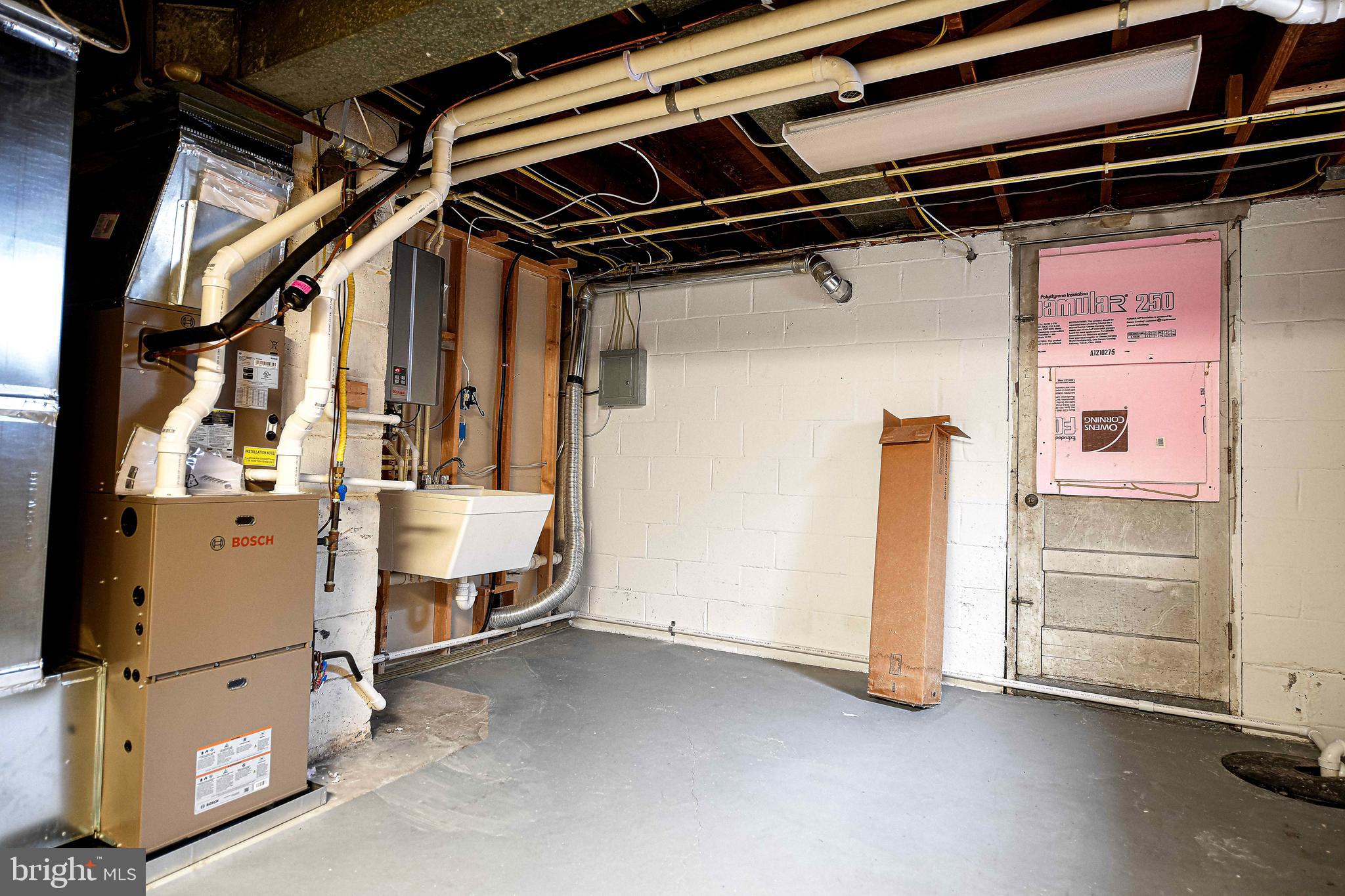 FAIRMONT - Residential