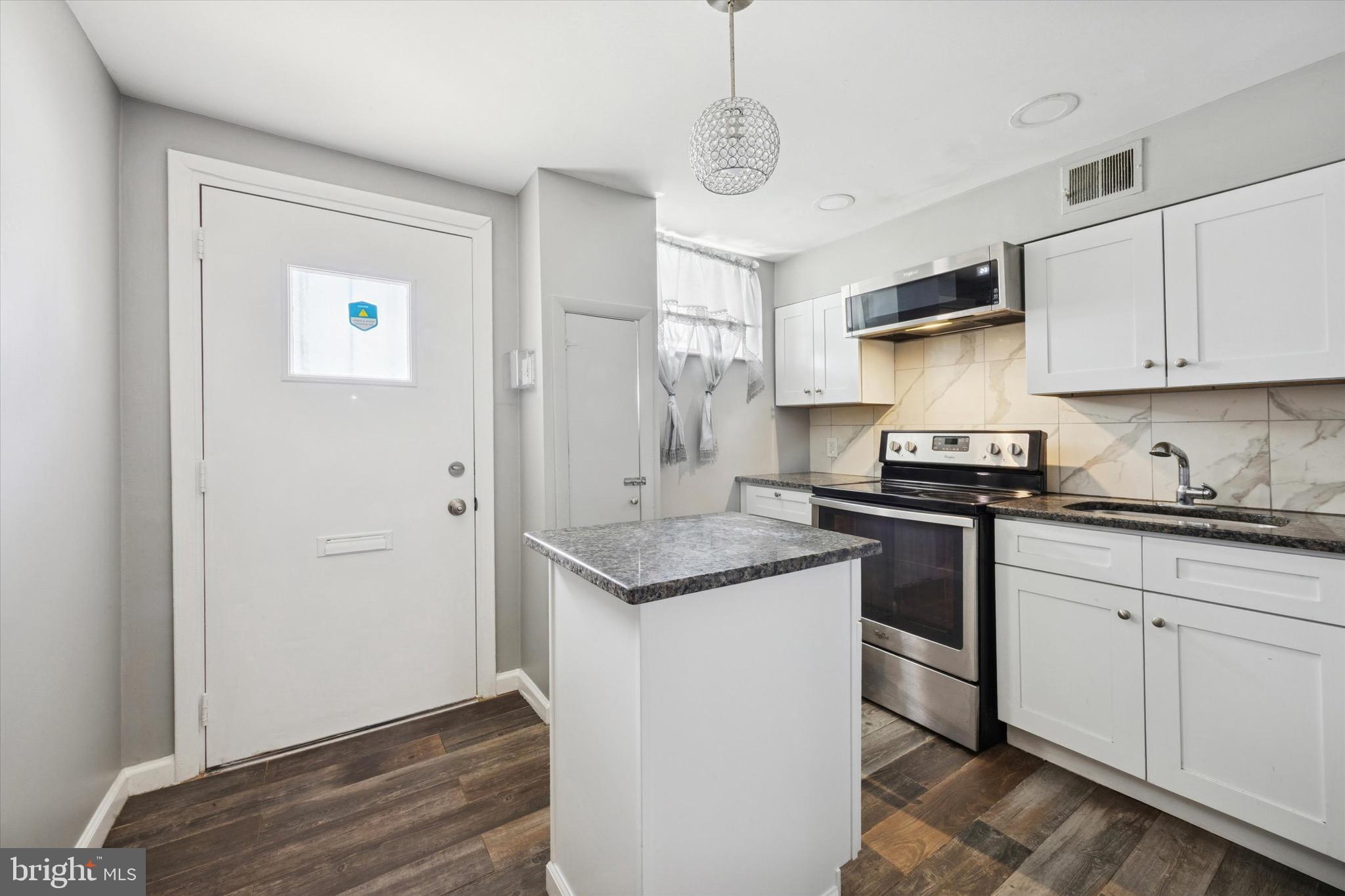 PHILADELPHIA (SOUTHWEST) - Residential