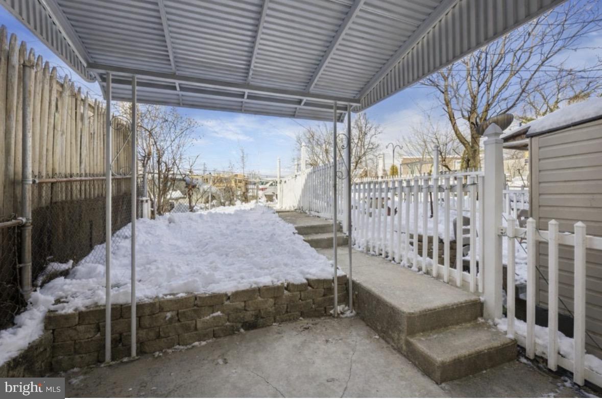 PHILADELPHIA (SOUTHWEST) - Residential