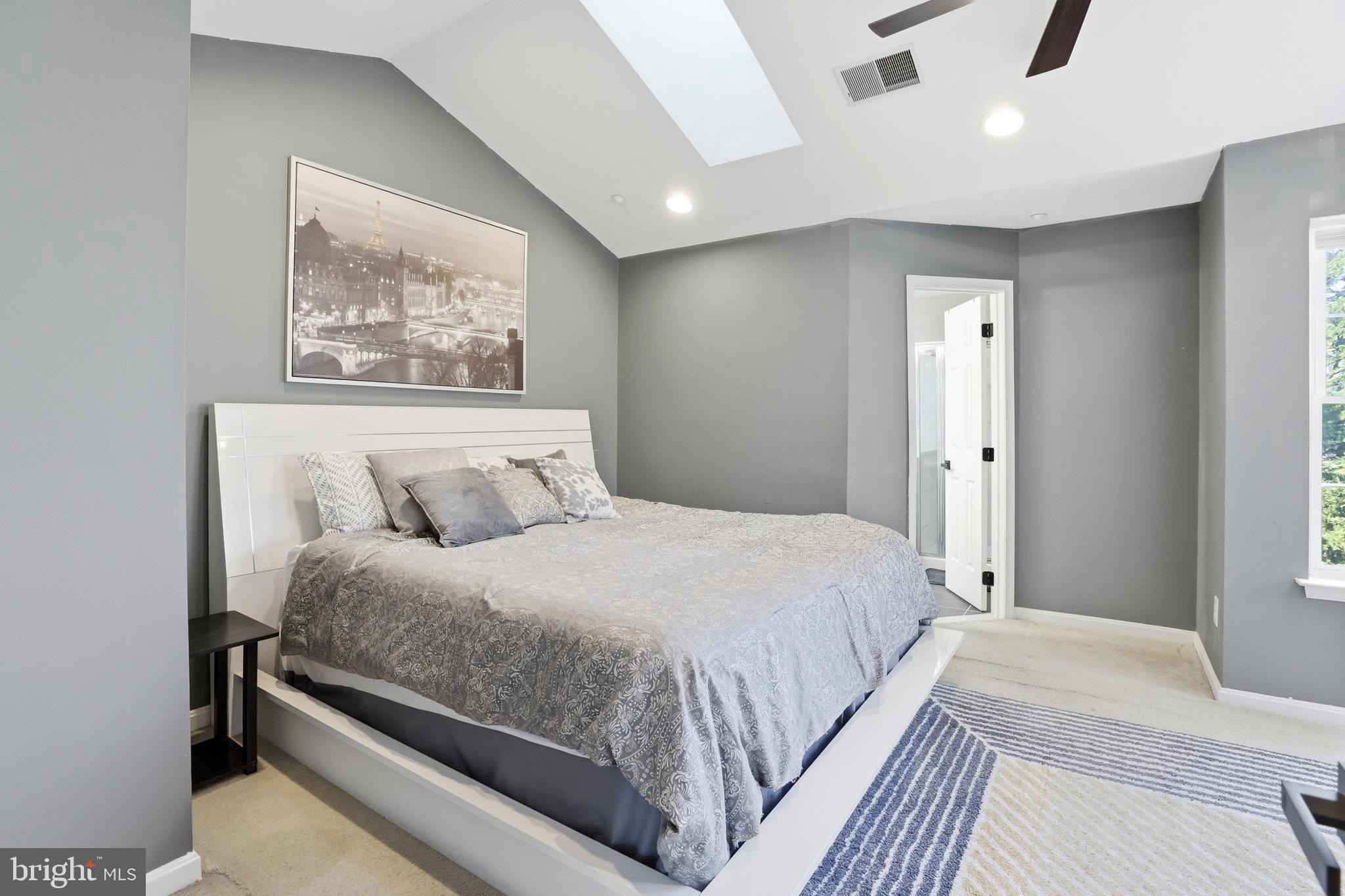 SUMMIT CREEK - Residential