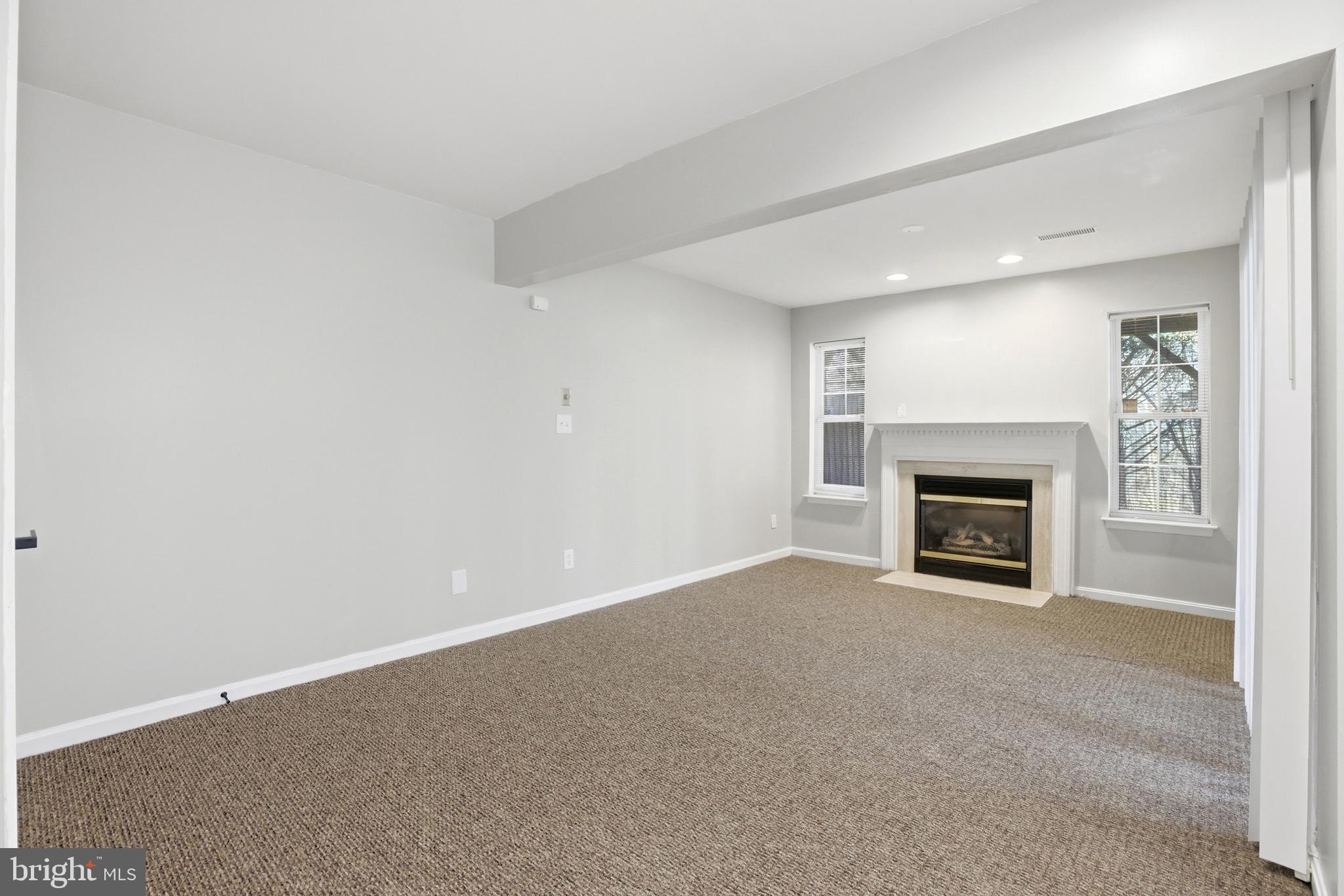 SUMMIT CREEK - Residential