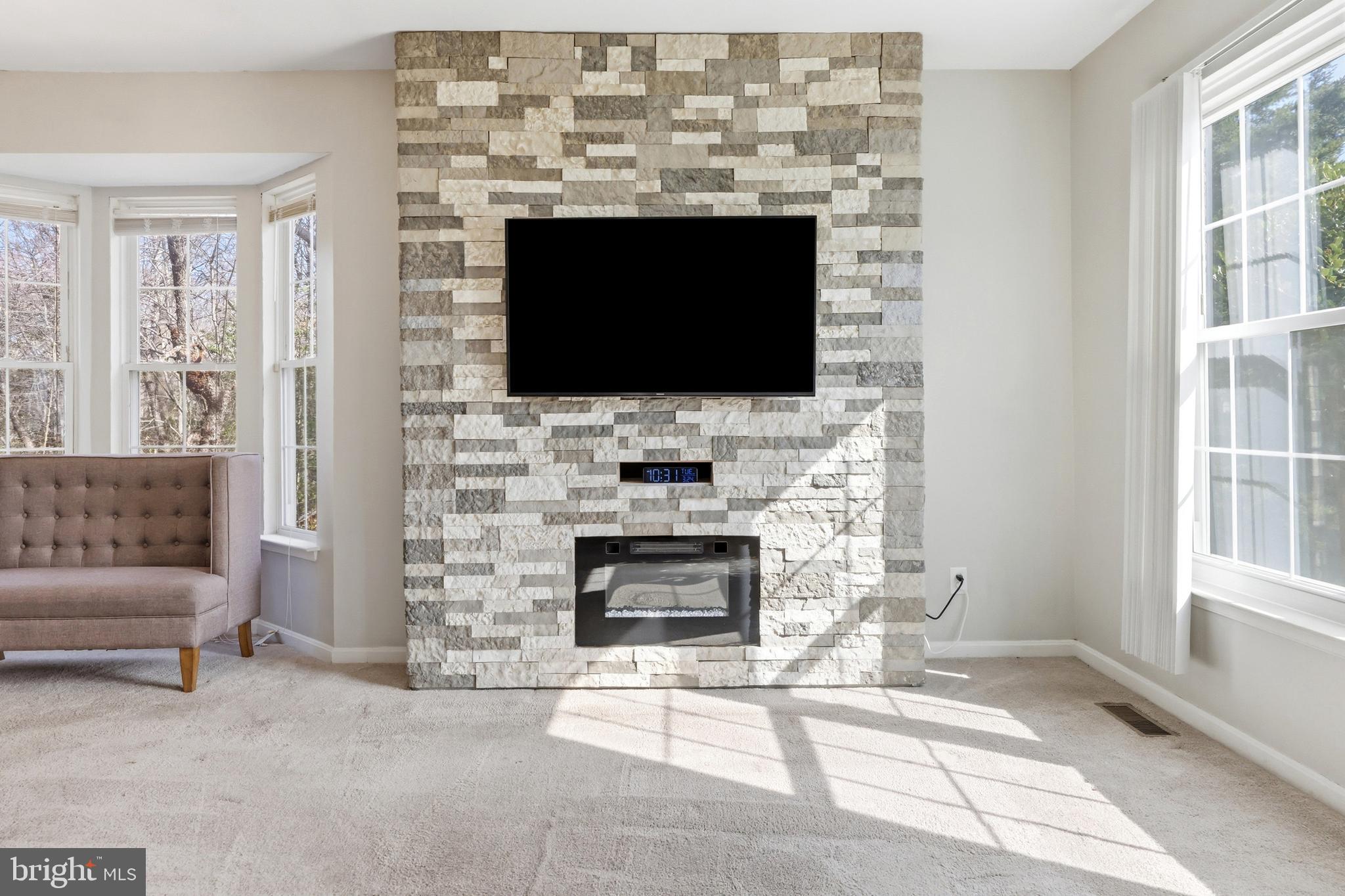 SUMMIT CREEK - Residential