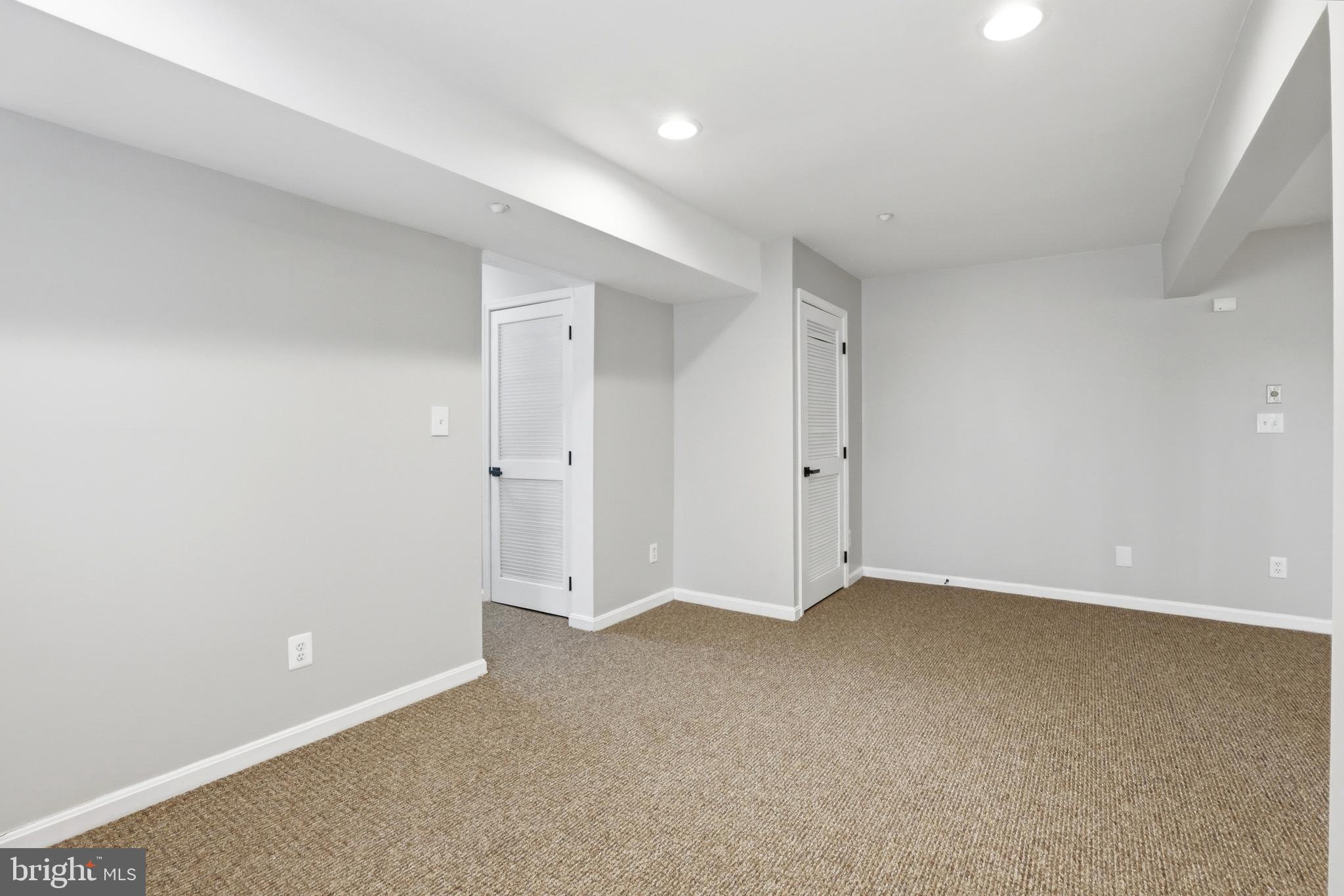 SUMMIT CREEK - Residential