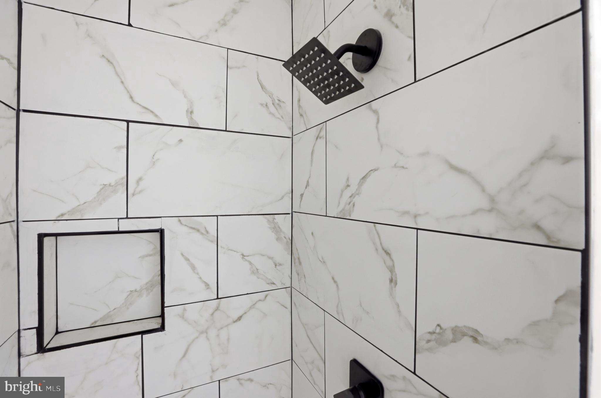 SUMMIT CREEK - Residential