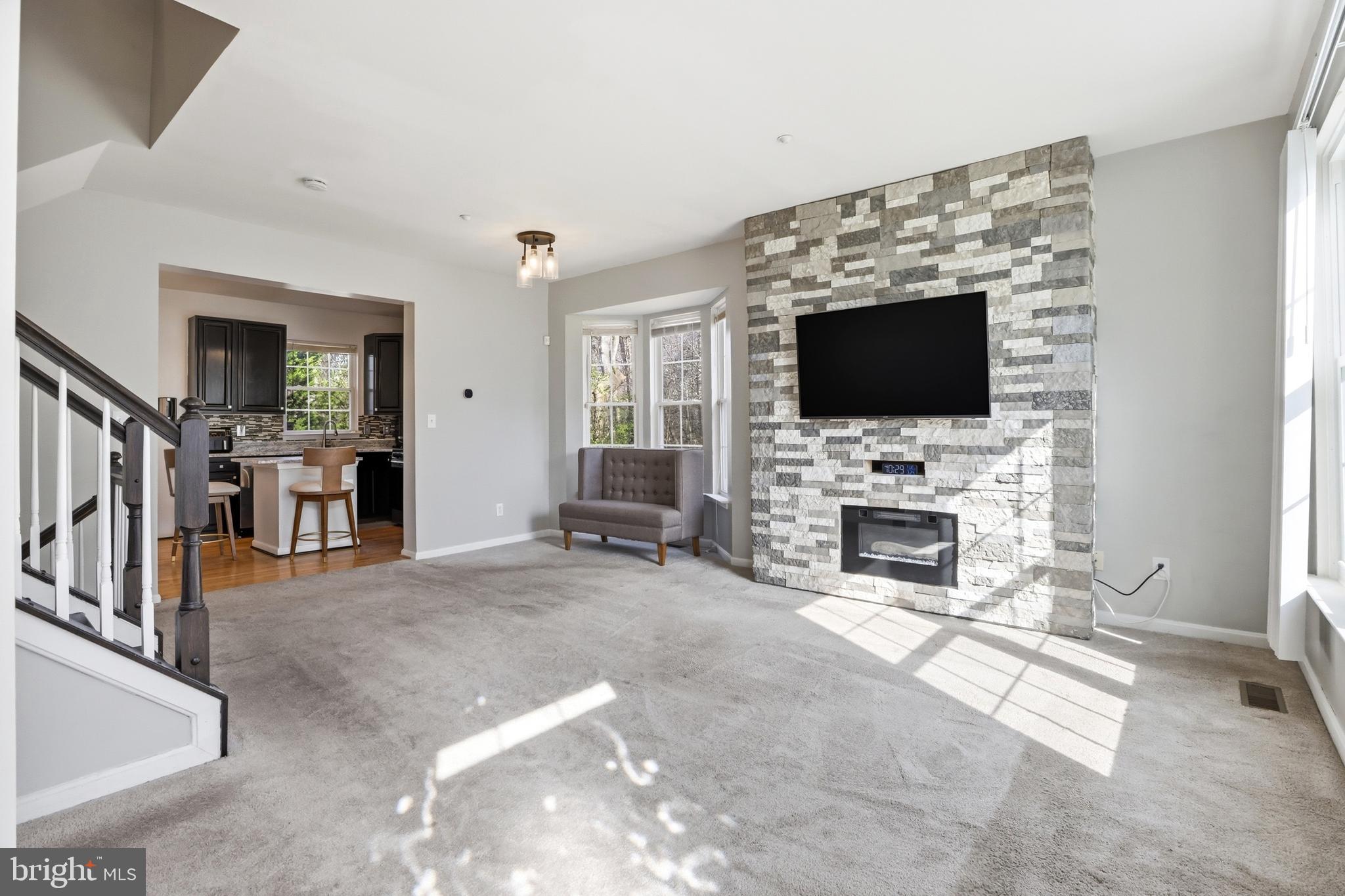 SUMMIT CREEK - Residential