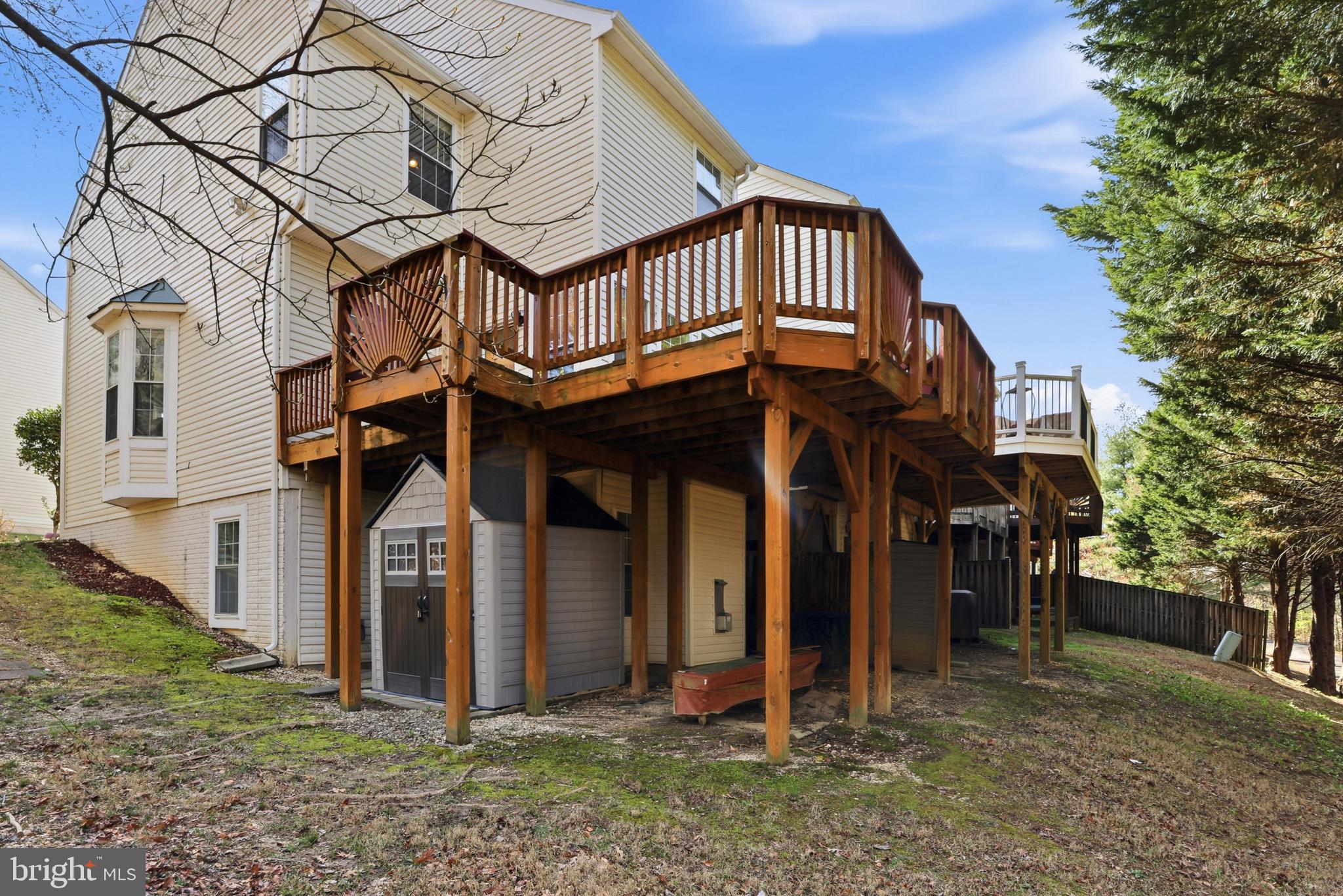 SUMMIT CREEK - Residential