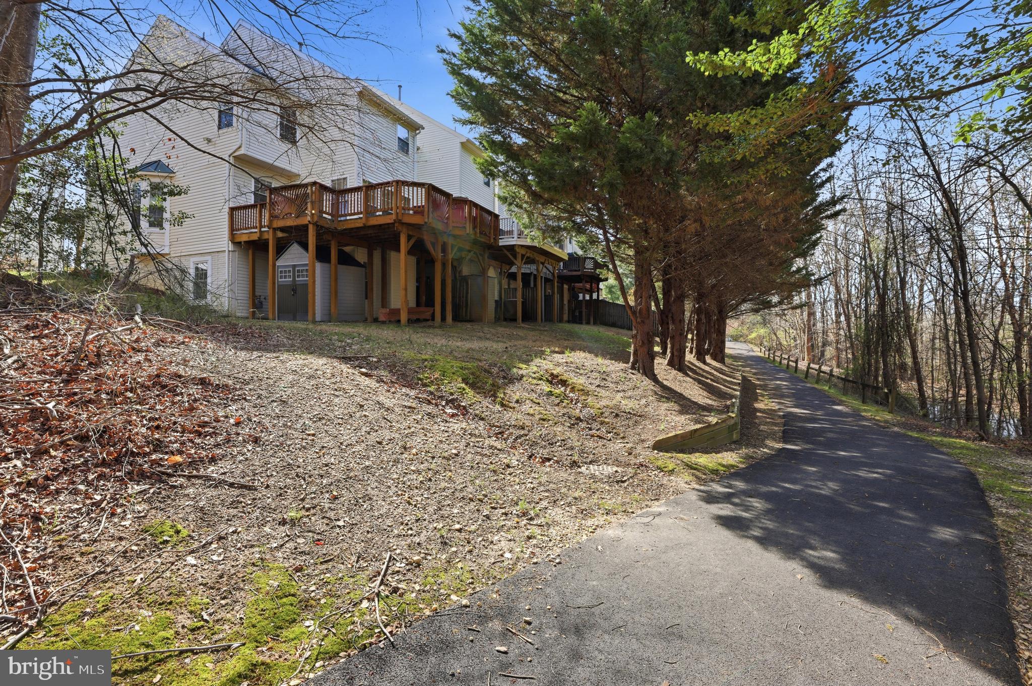 SUMMIT CREEK - Residential